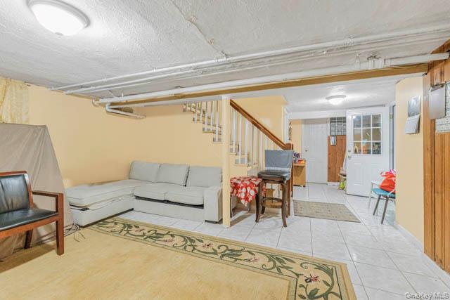 39 Nile Street Property Photo 23