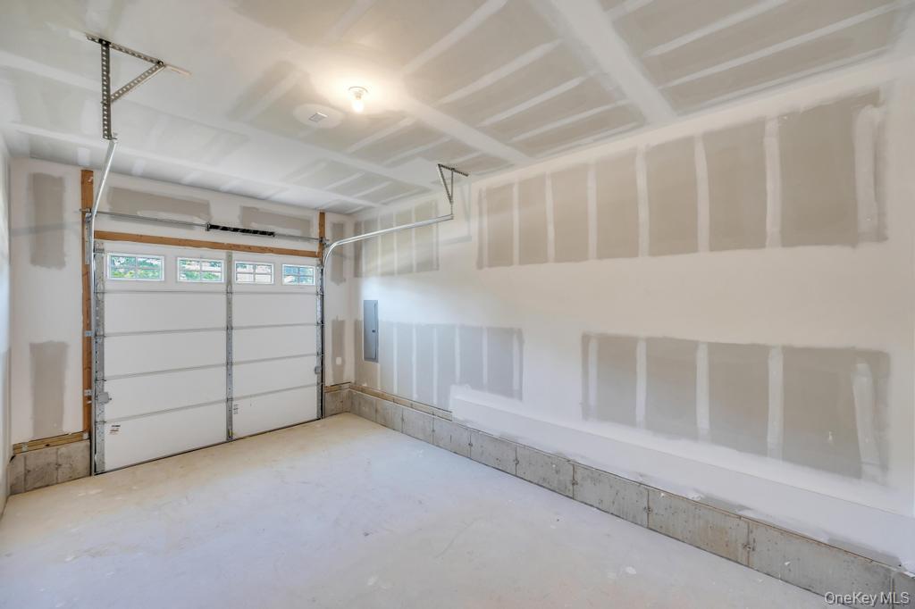 77 Carlton Avenue Property Photo 41