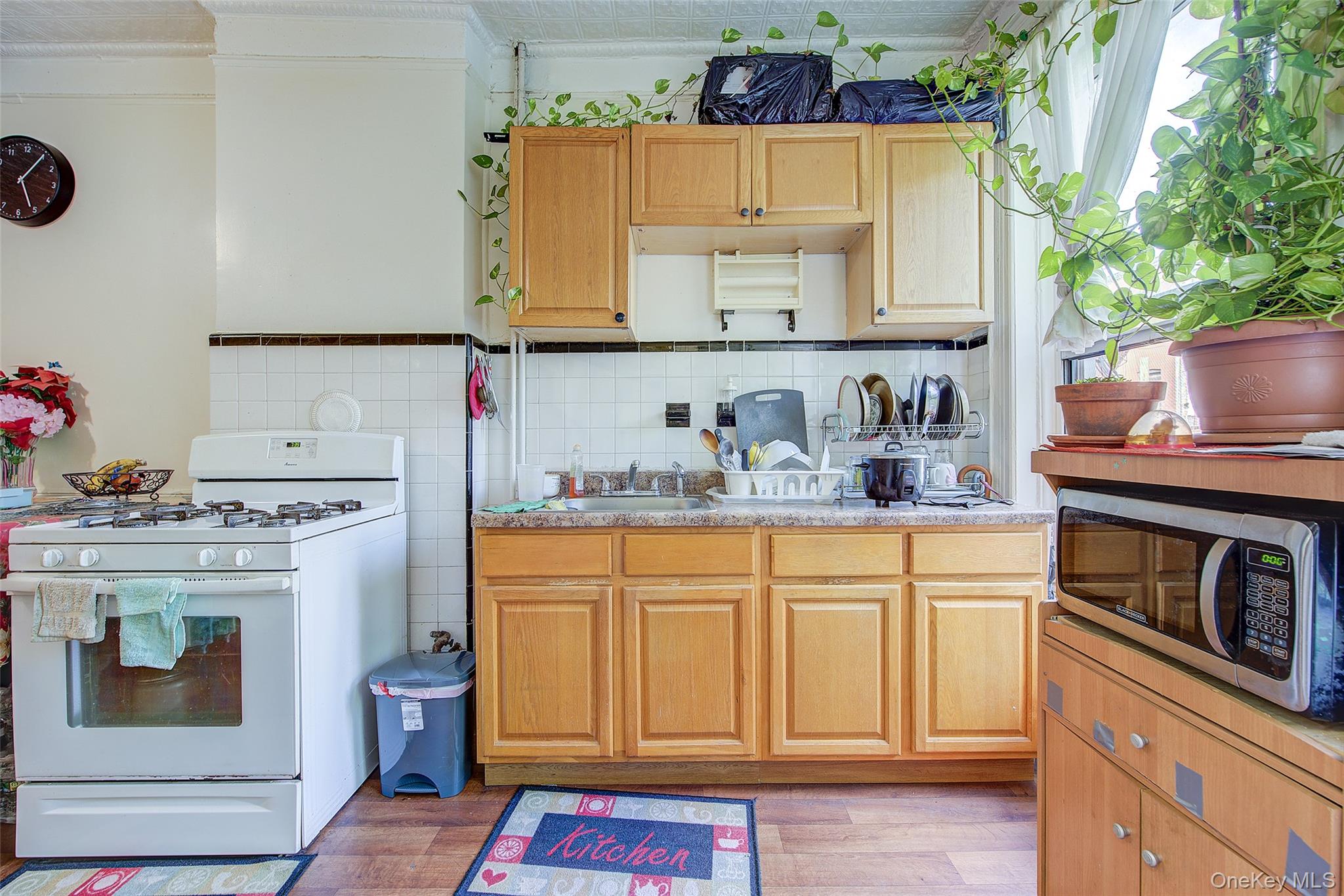 1718 Himrod Street Property Photo 20