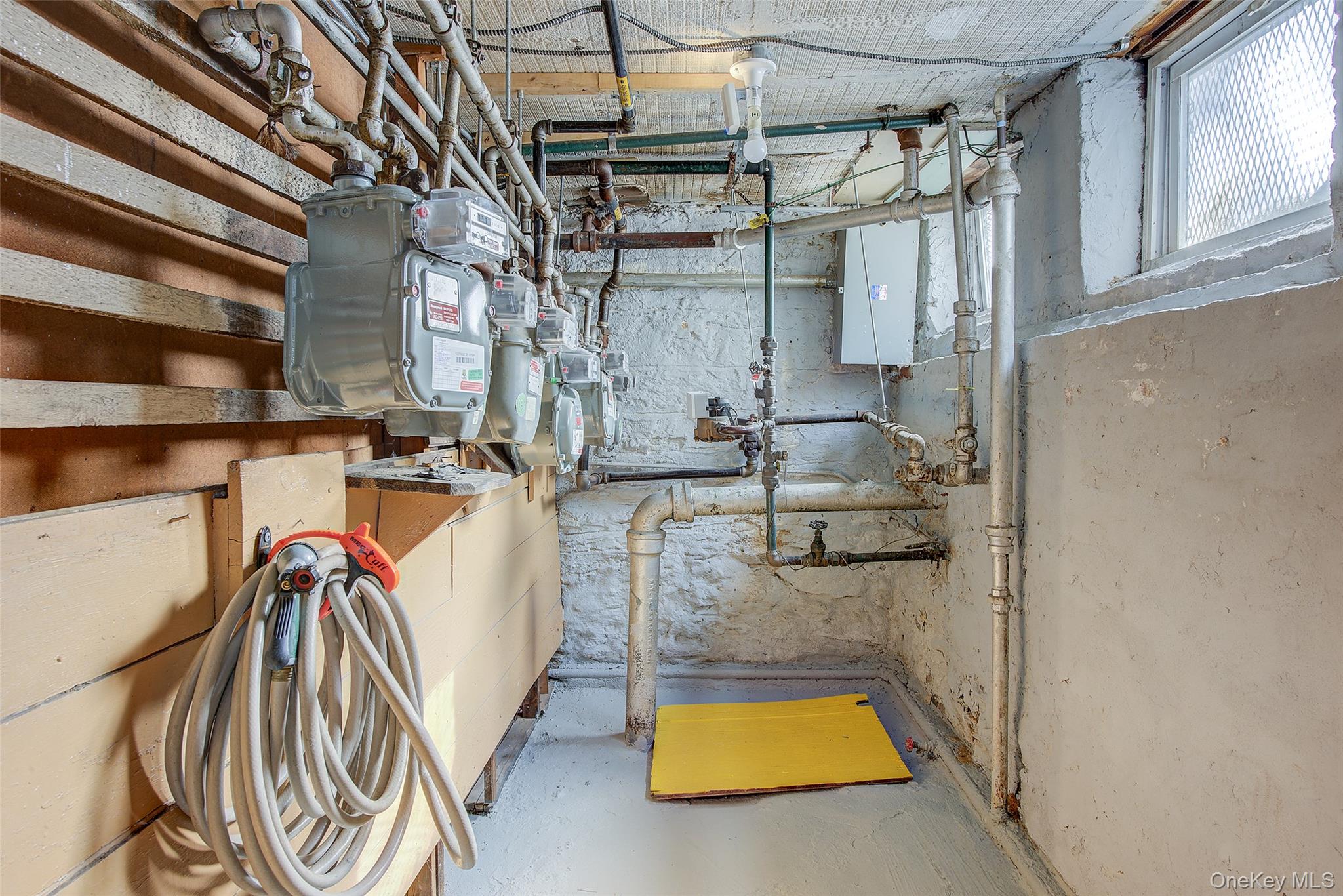 1718 Himrod Street Property Photo 25