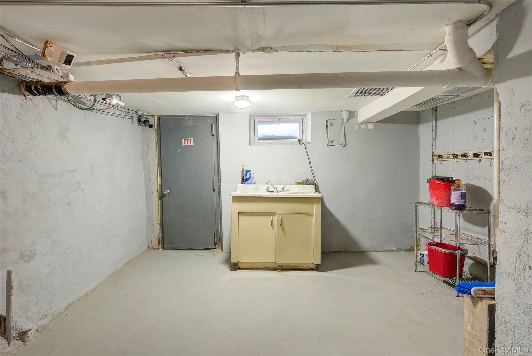 1718 Himrod Street Property Photo 28
