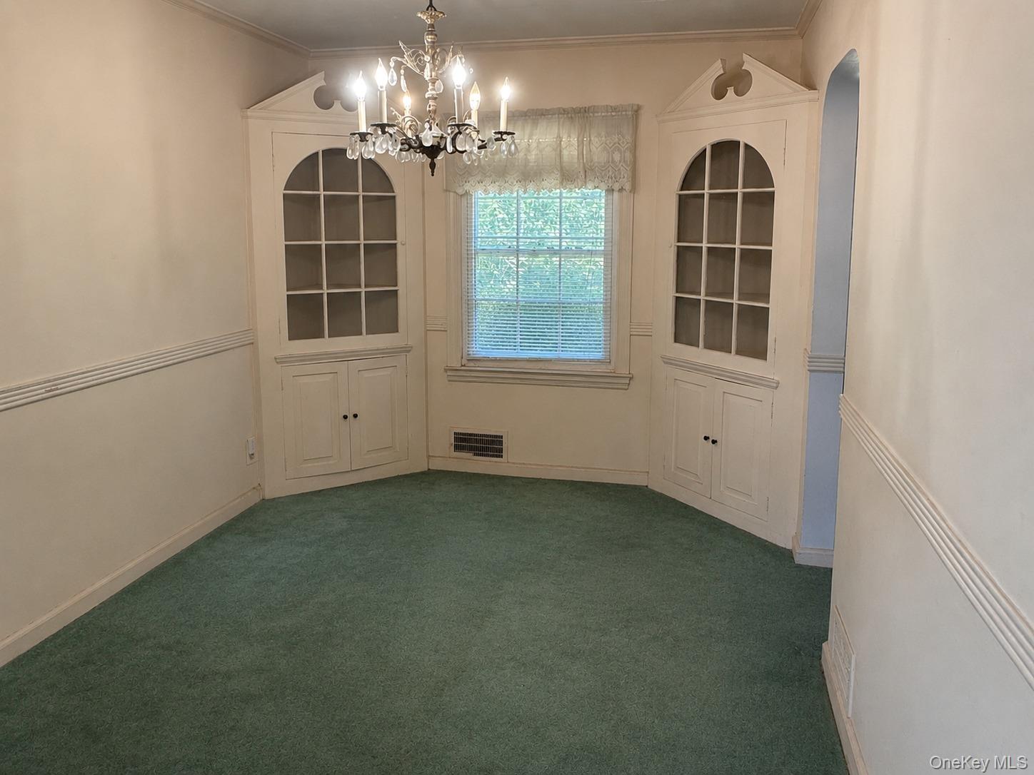 253 Eagle Avenue Property Photo 3