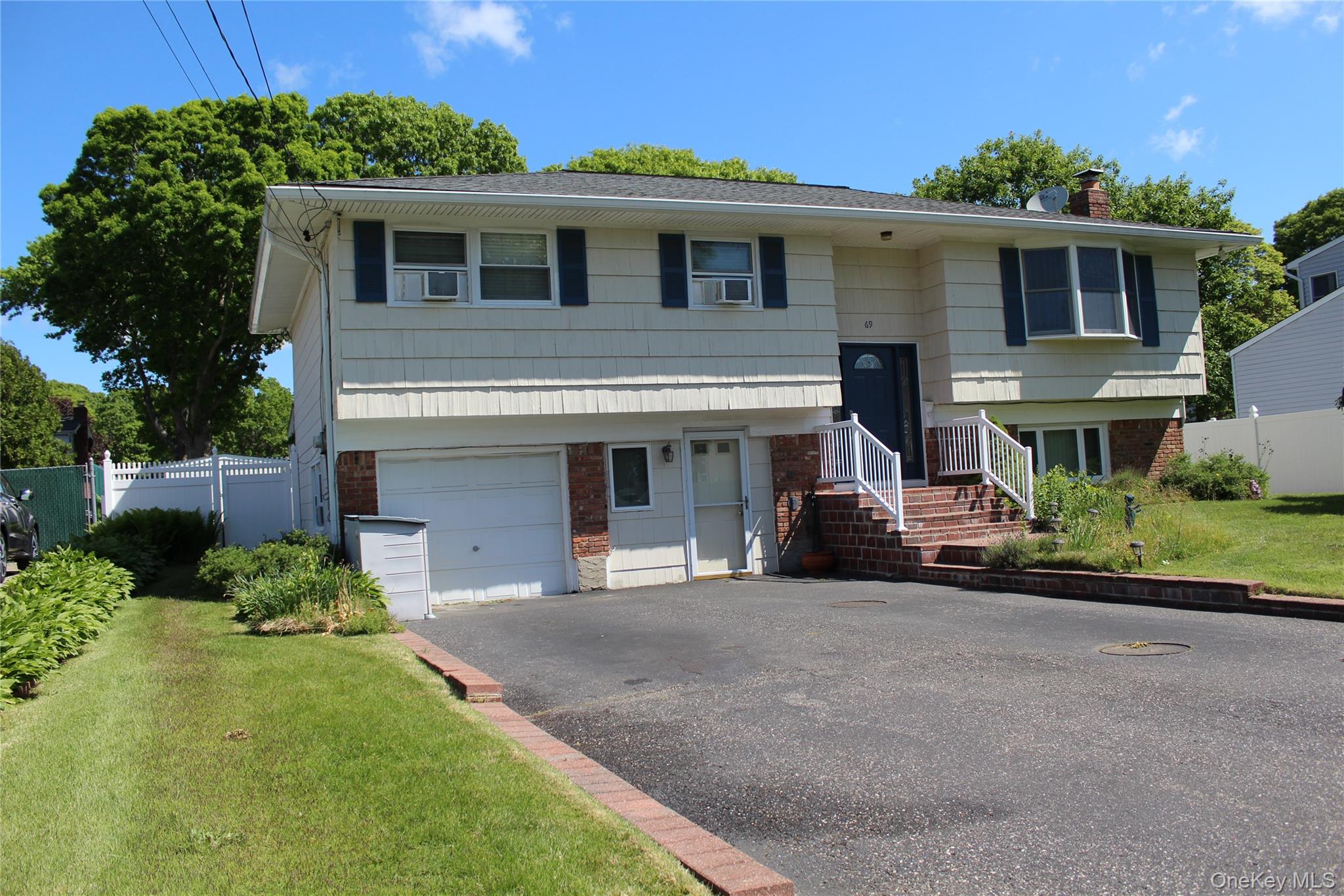 69 Appel Drive Property Photo 2