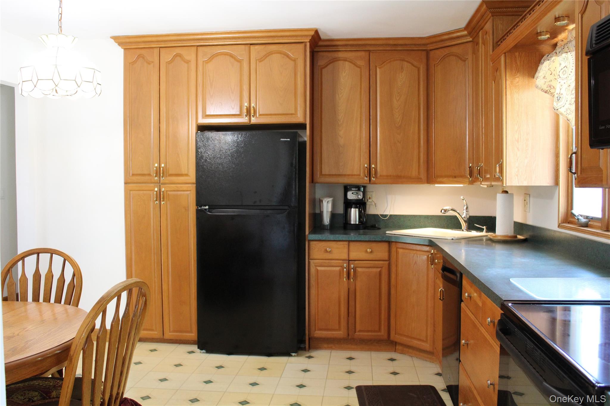 69 Appel Drive Property Photo 7