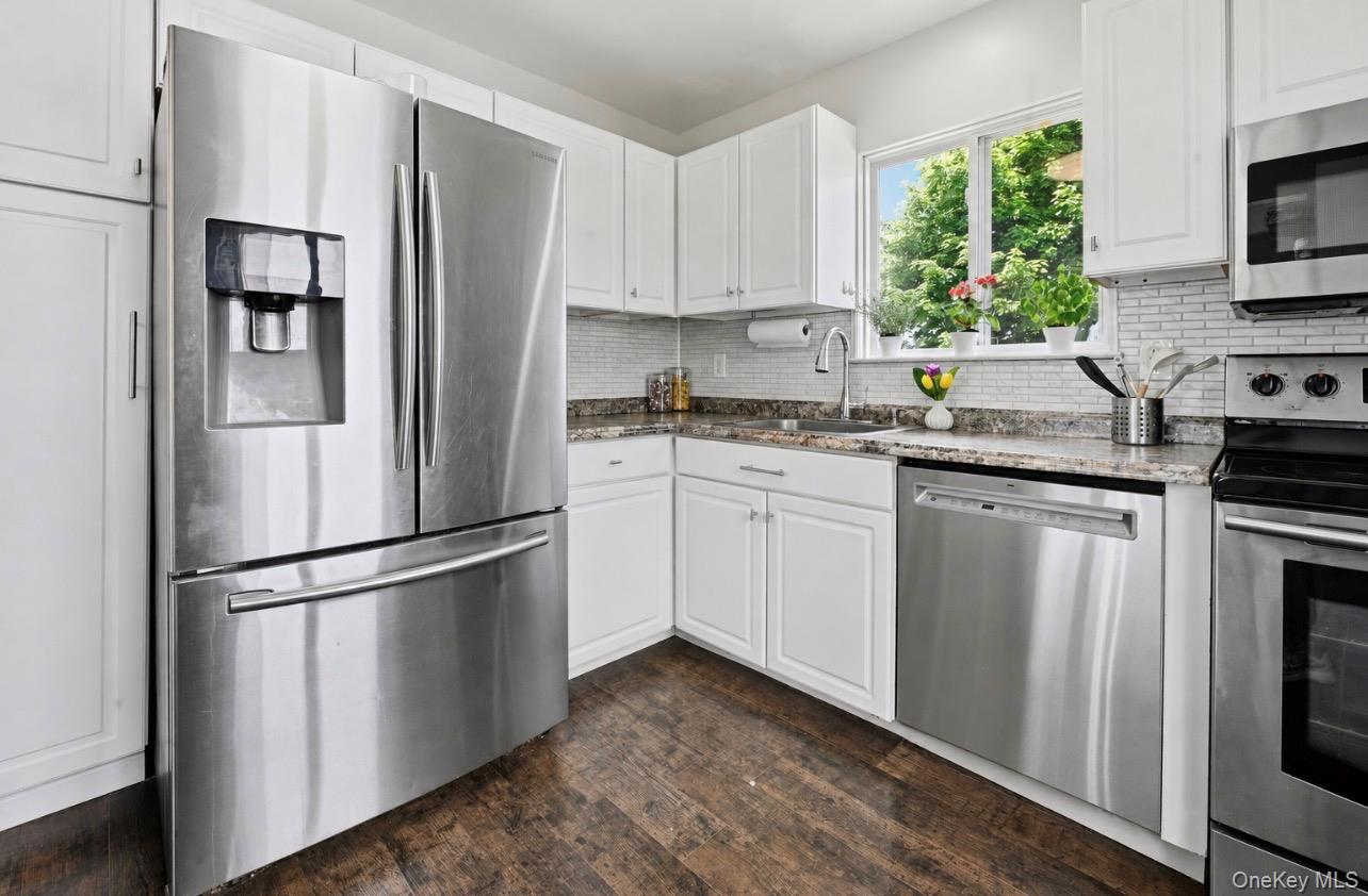 30 Mercury Avenue Property Photo 8