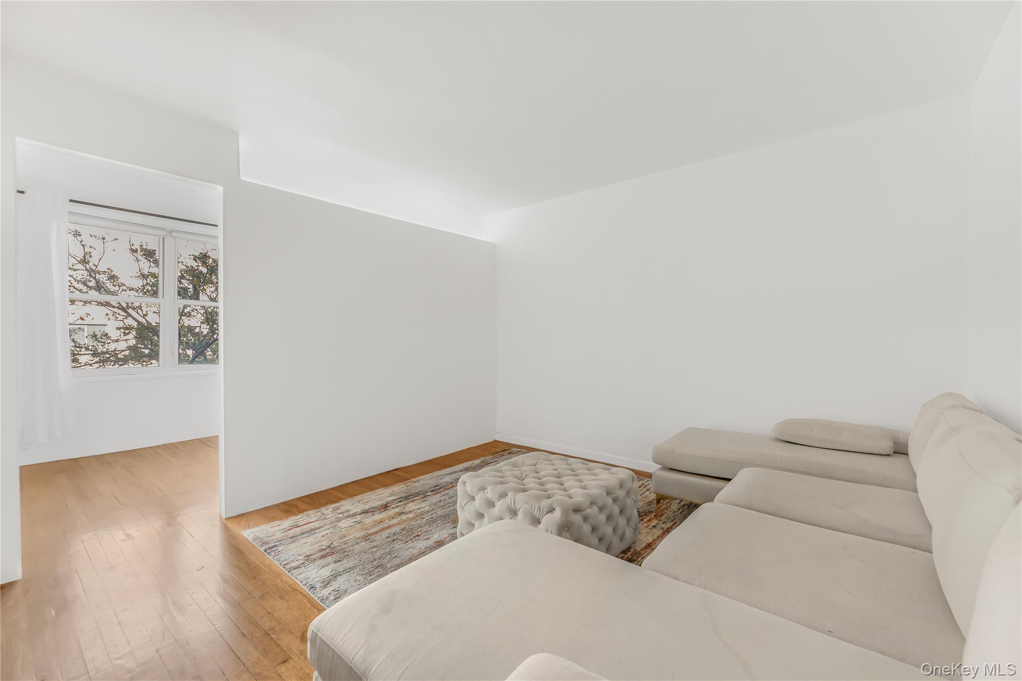365 Bronx River Road 6c Property Photo 3