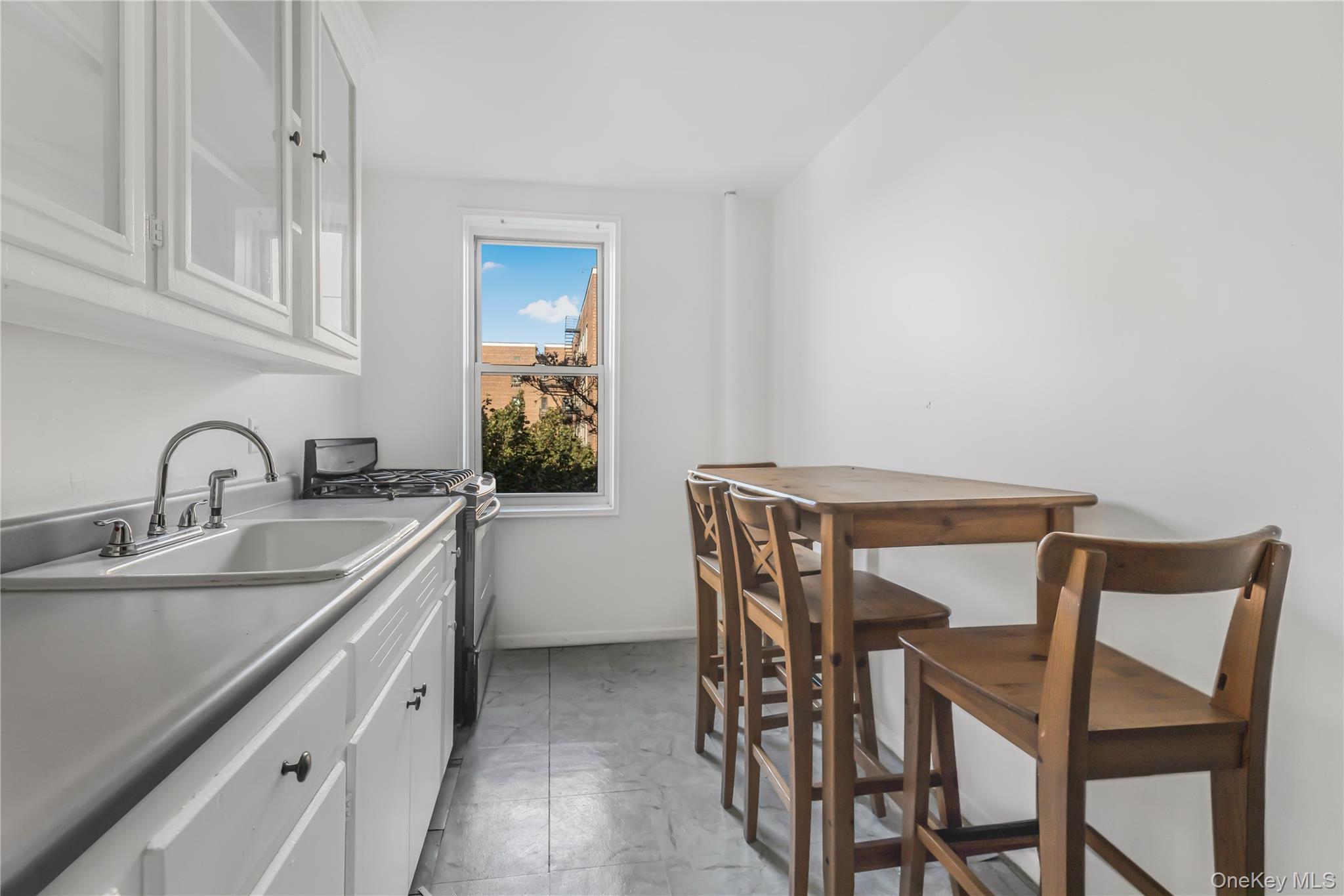 365 Bronx River Road 6c Property Photo 6