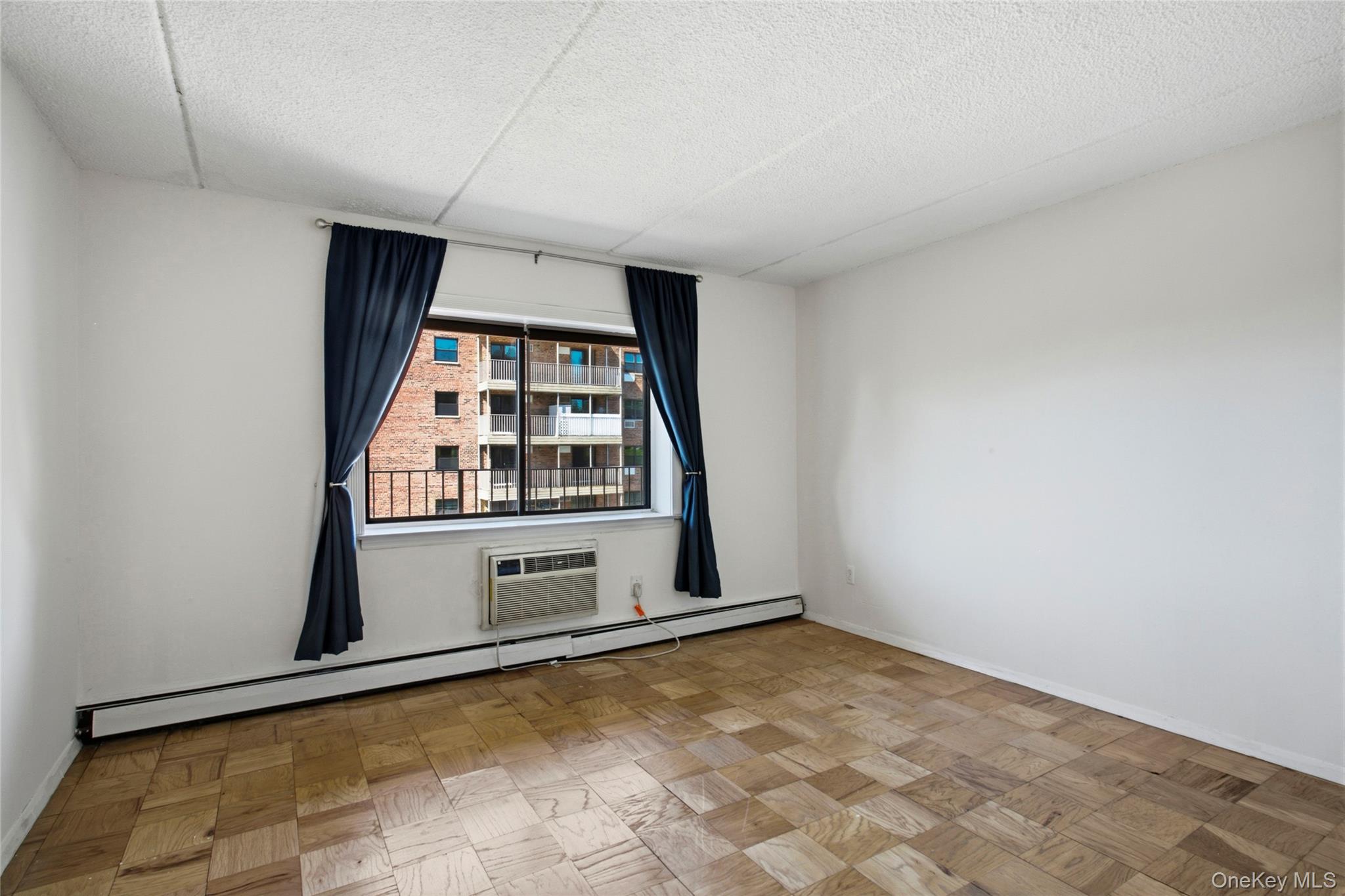 687 Bronx River Road 6c Property Photo 10