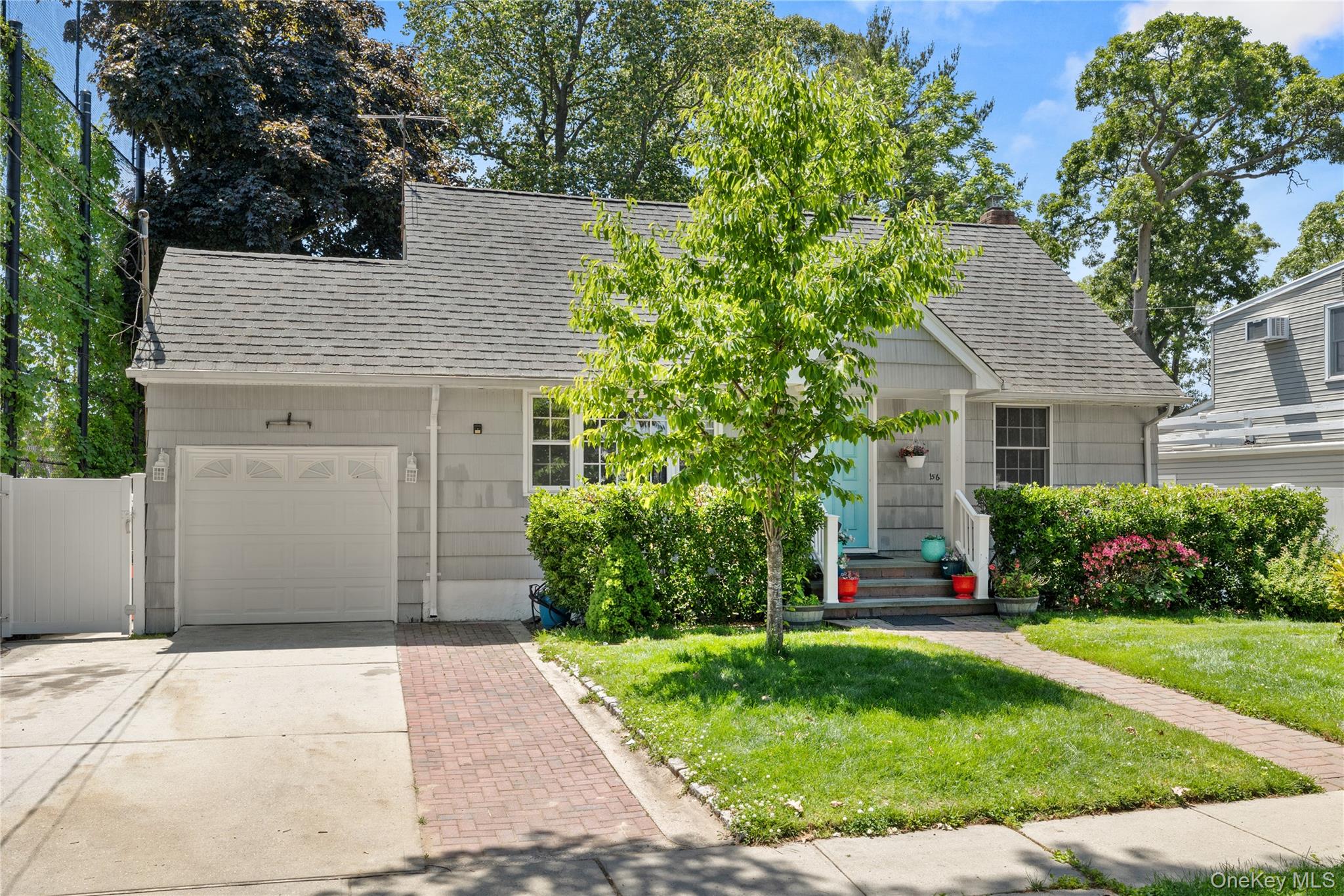 156 Moore Avenue Property Photo 2