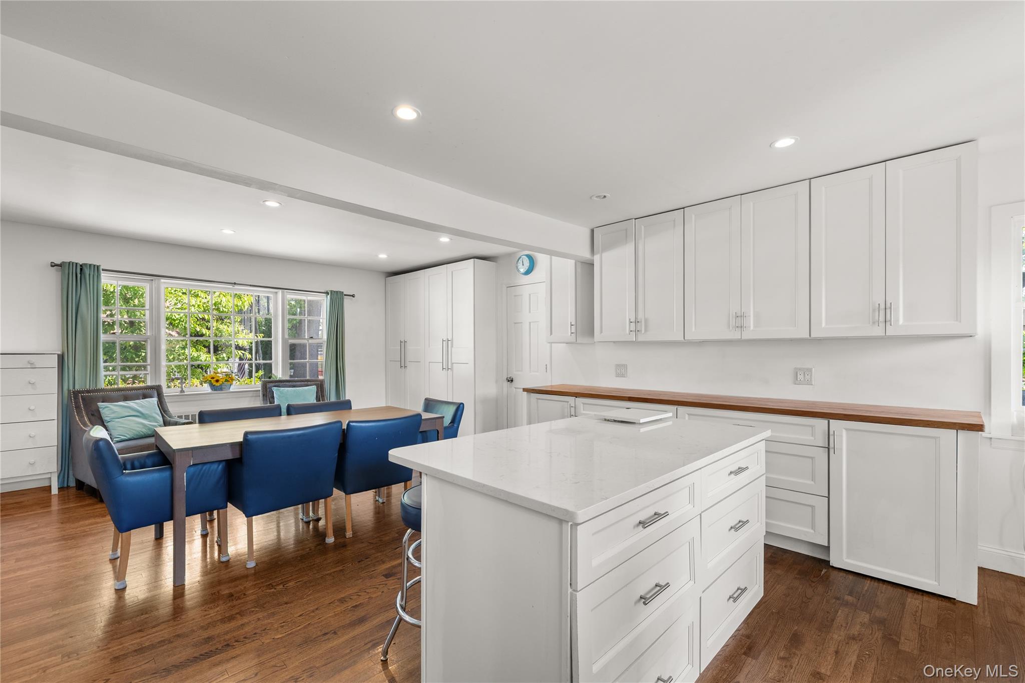 156 Moore Avenue Property Photo 3
