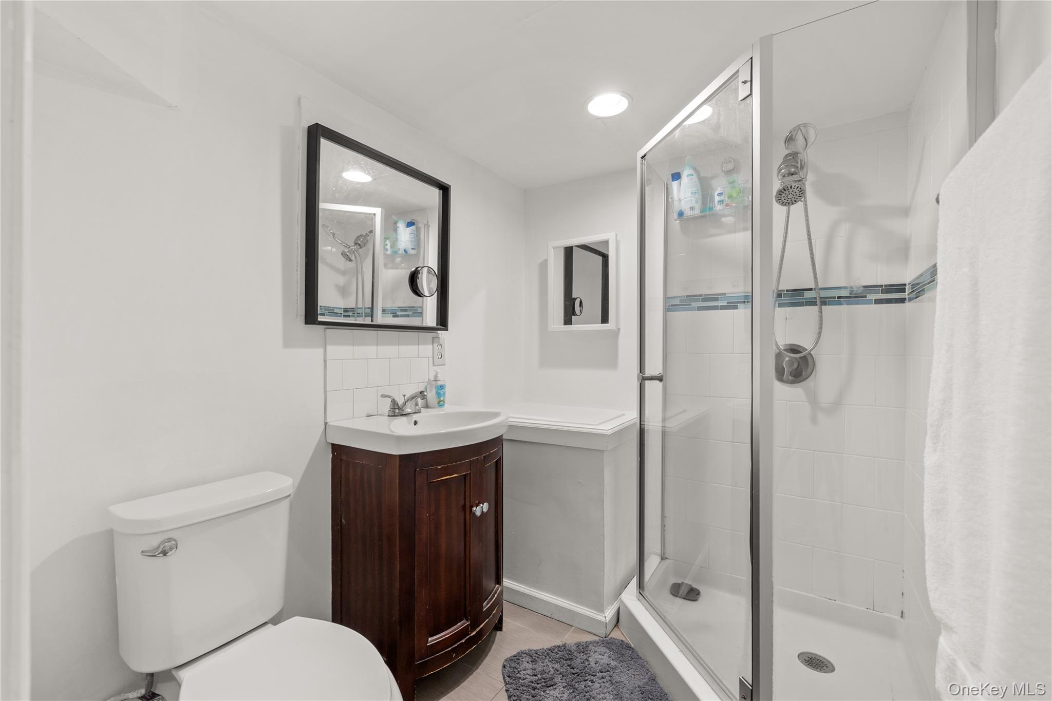 156 Moore Avenue Property Photo 20