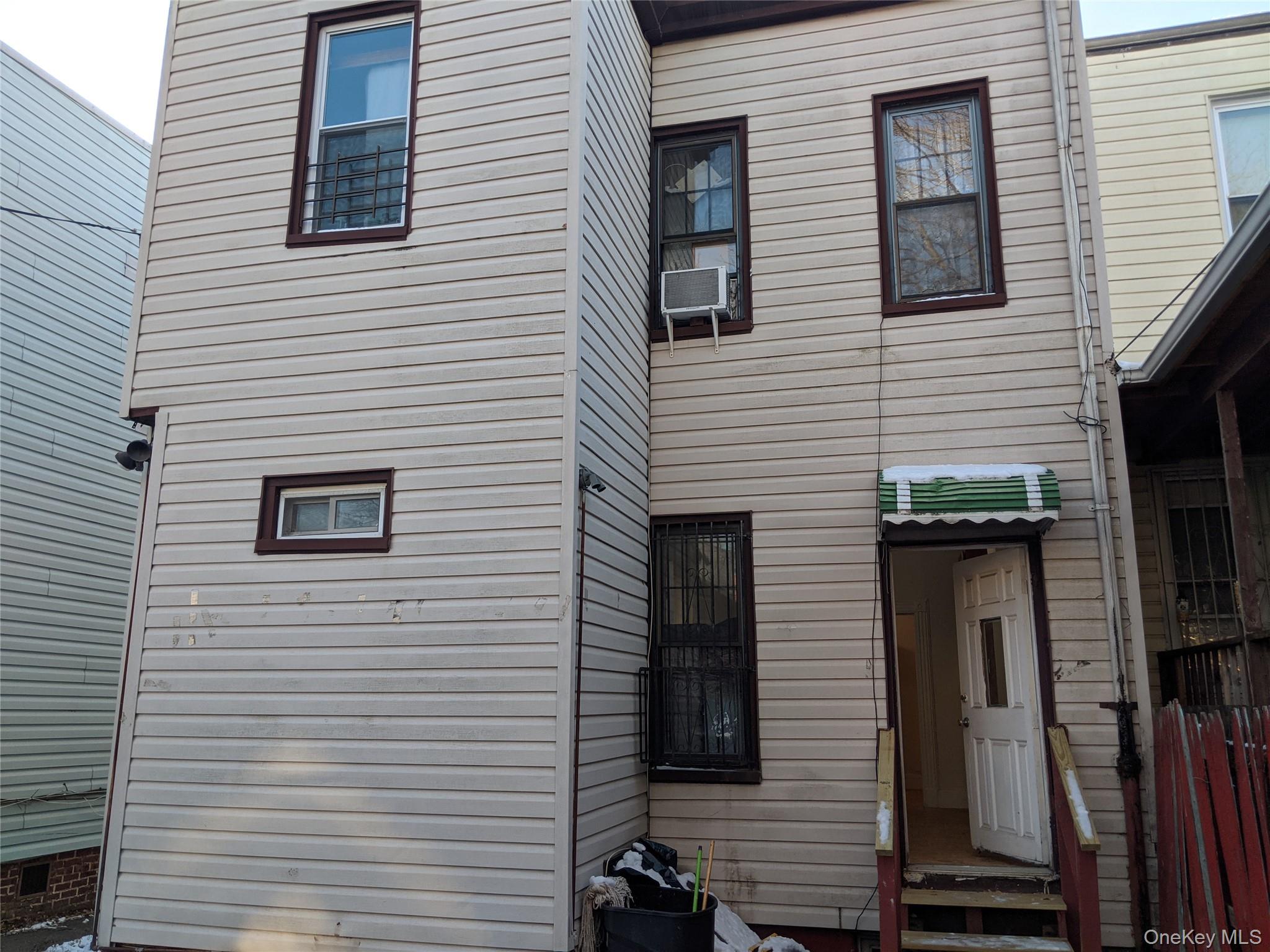 81 Mckinley Avenue Property Photo 2