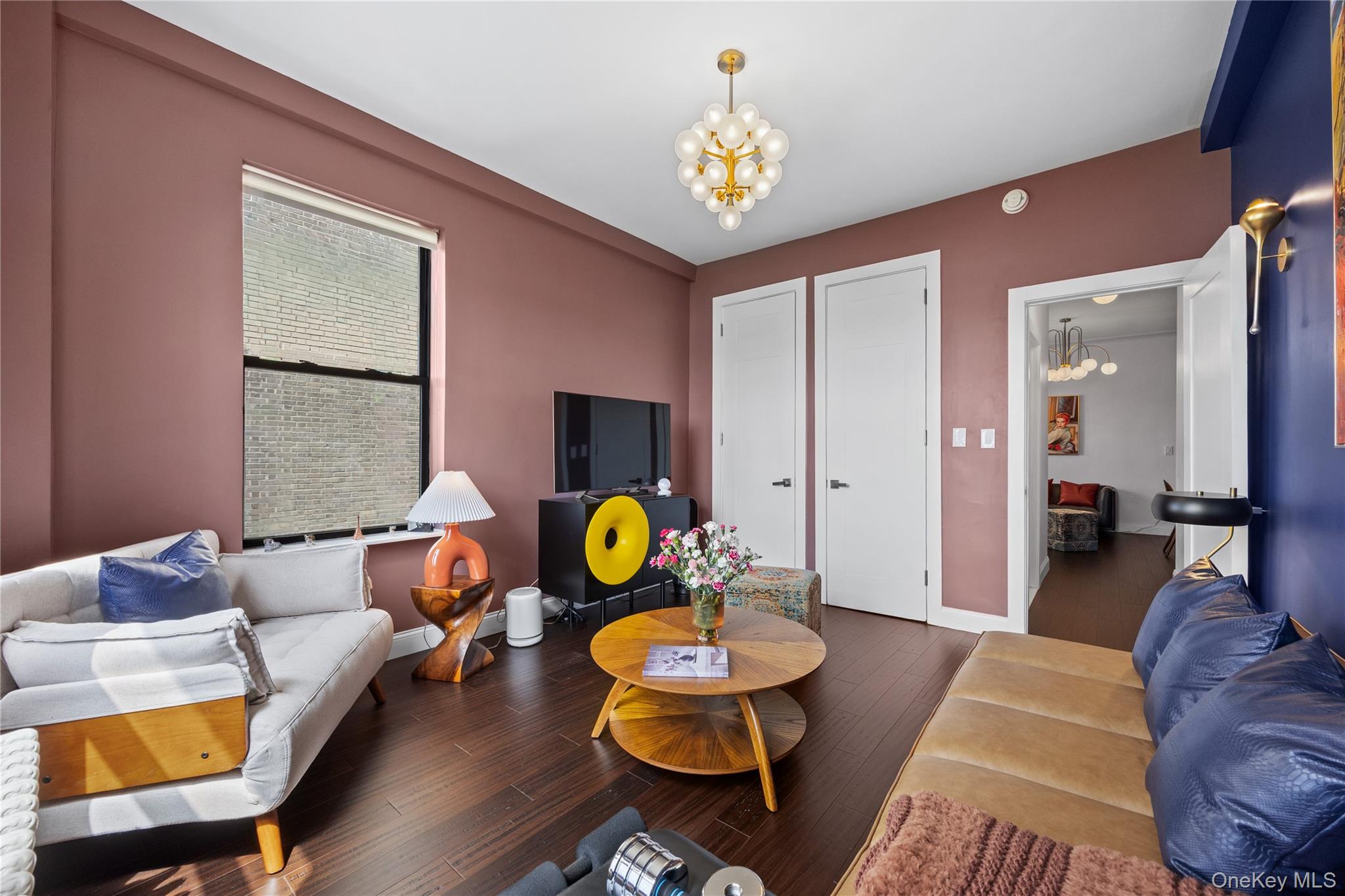 725 Riverside Drive 9c Property Photo 3