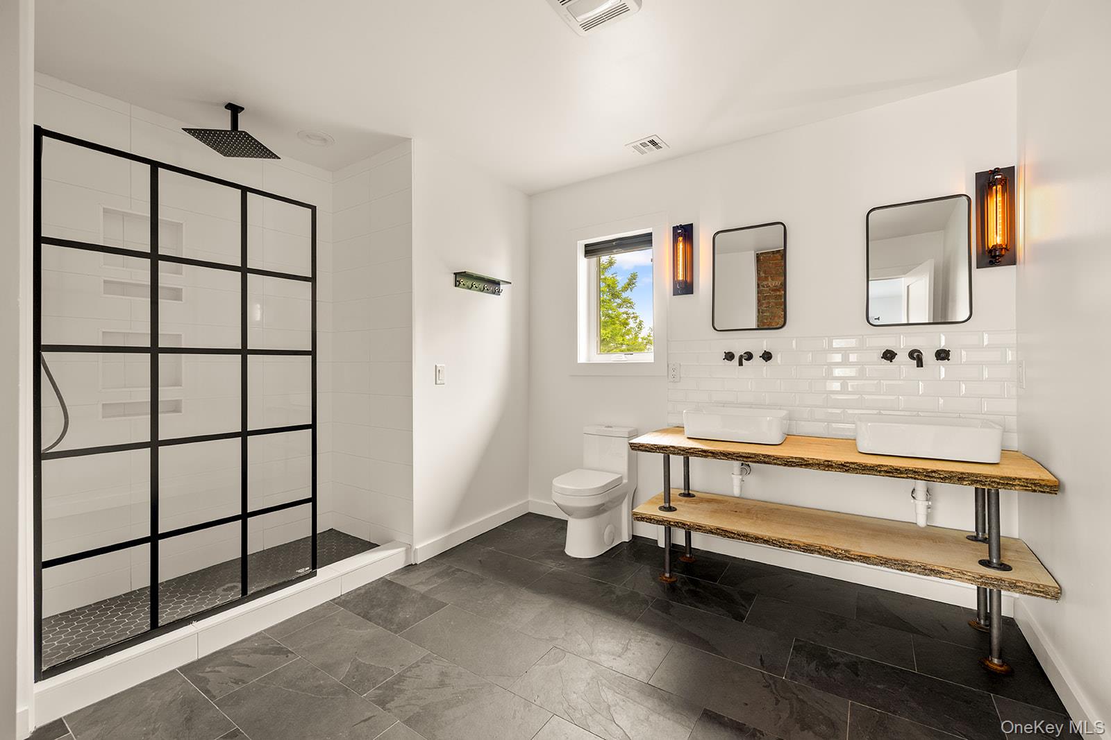 12 Schenck Avenue Property Photo 6