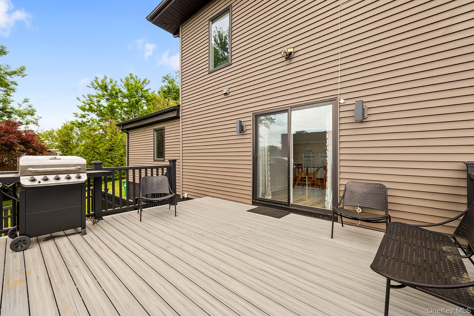 12 Schenck Avenue Property Photo 13