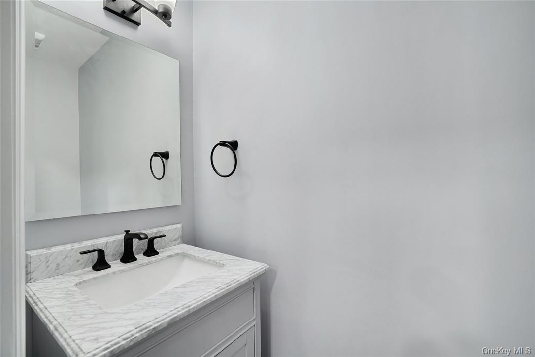 25 Barker Street 102 Property Photo 5