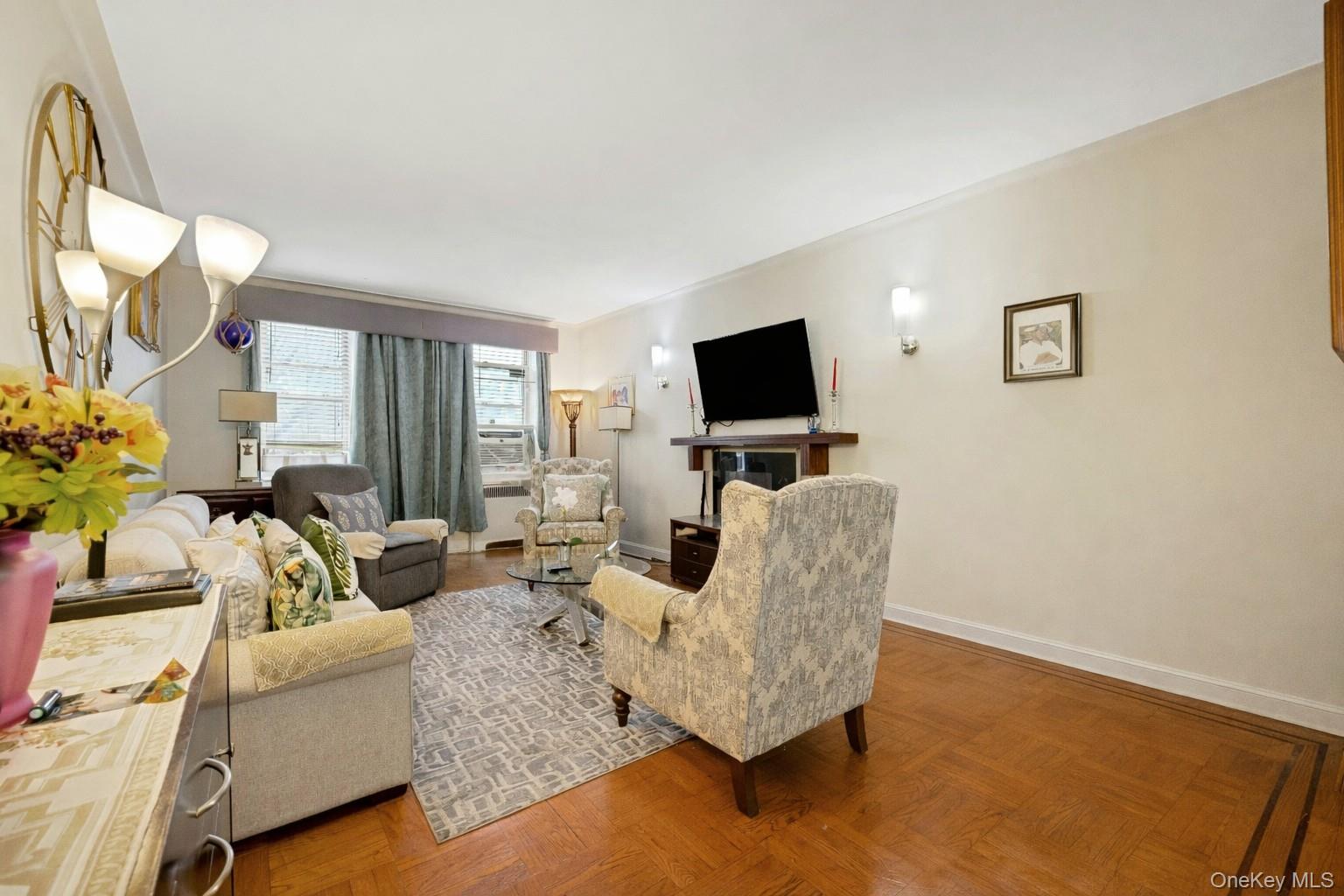 2166 Bronx Park 1f Property Photo 4