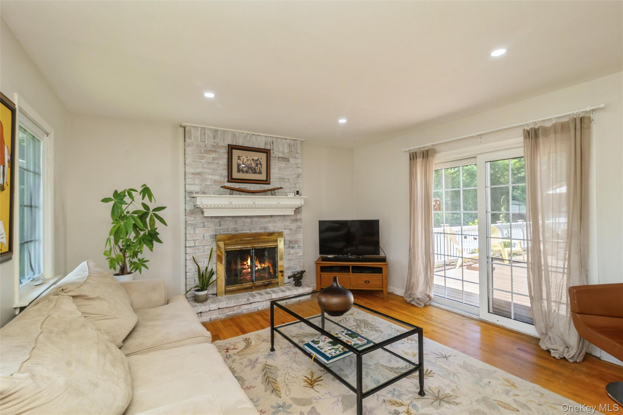 1560 Brightshore Boulevard Property Photo 7