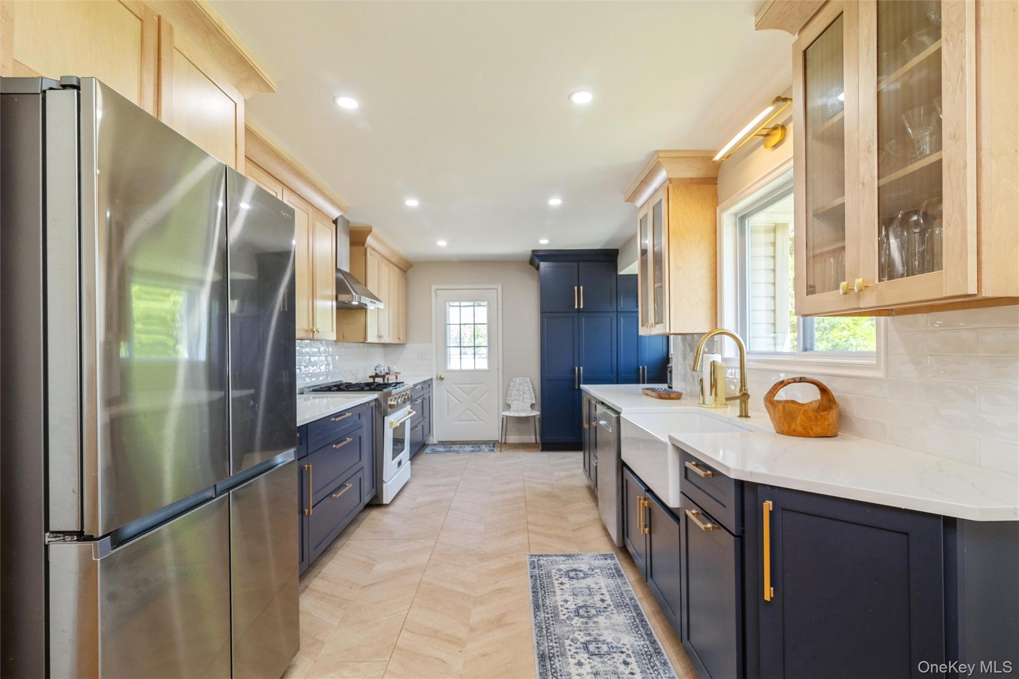 1560 Brightshore Boulevard Property Photo 8
