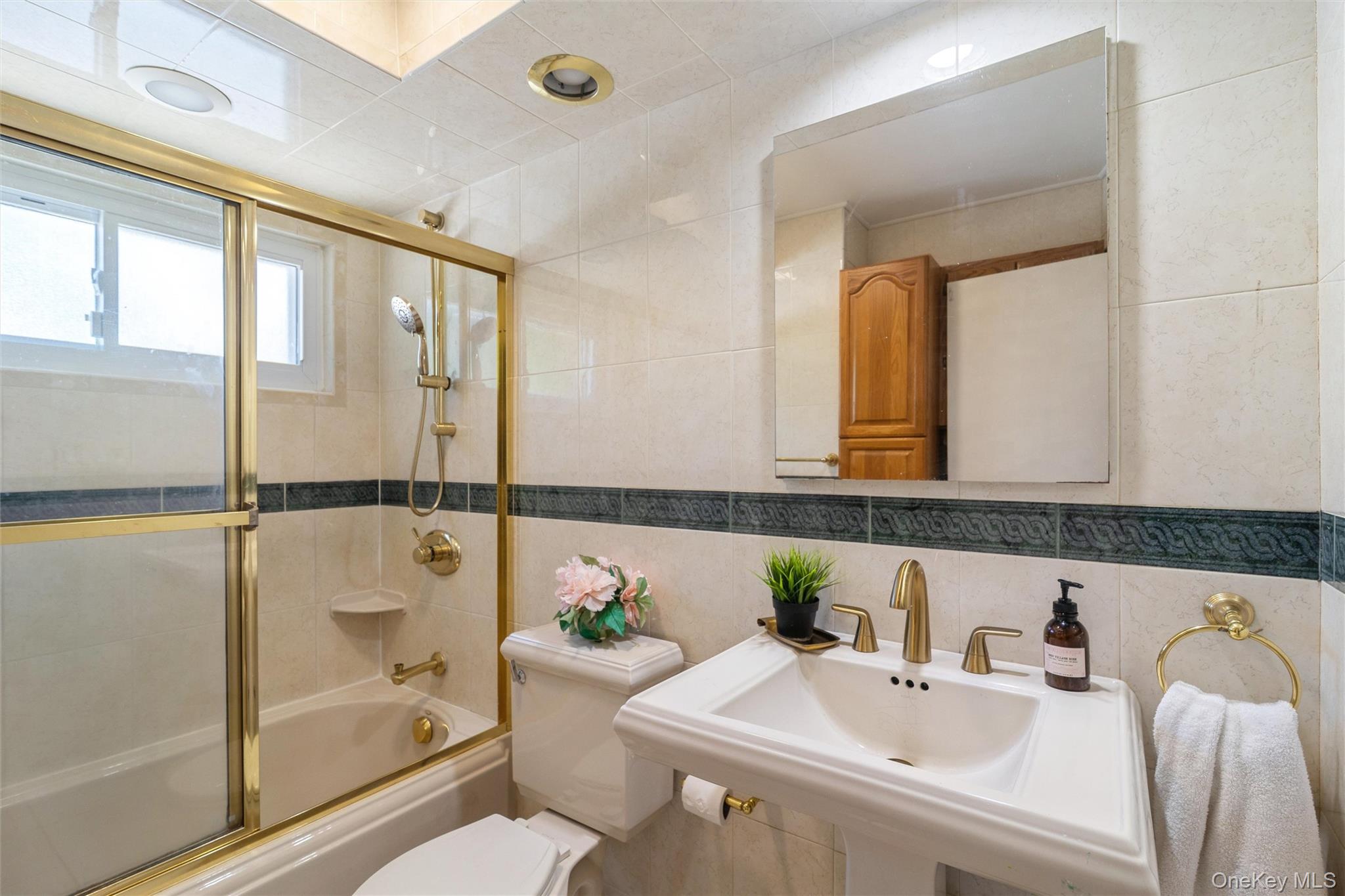1560 Brightshore Boulevard Property Photo 13