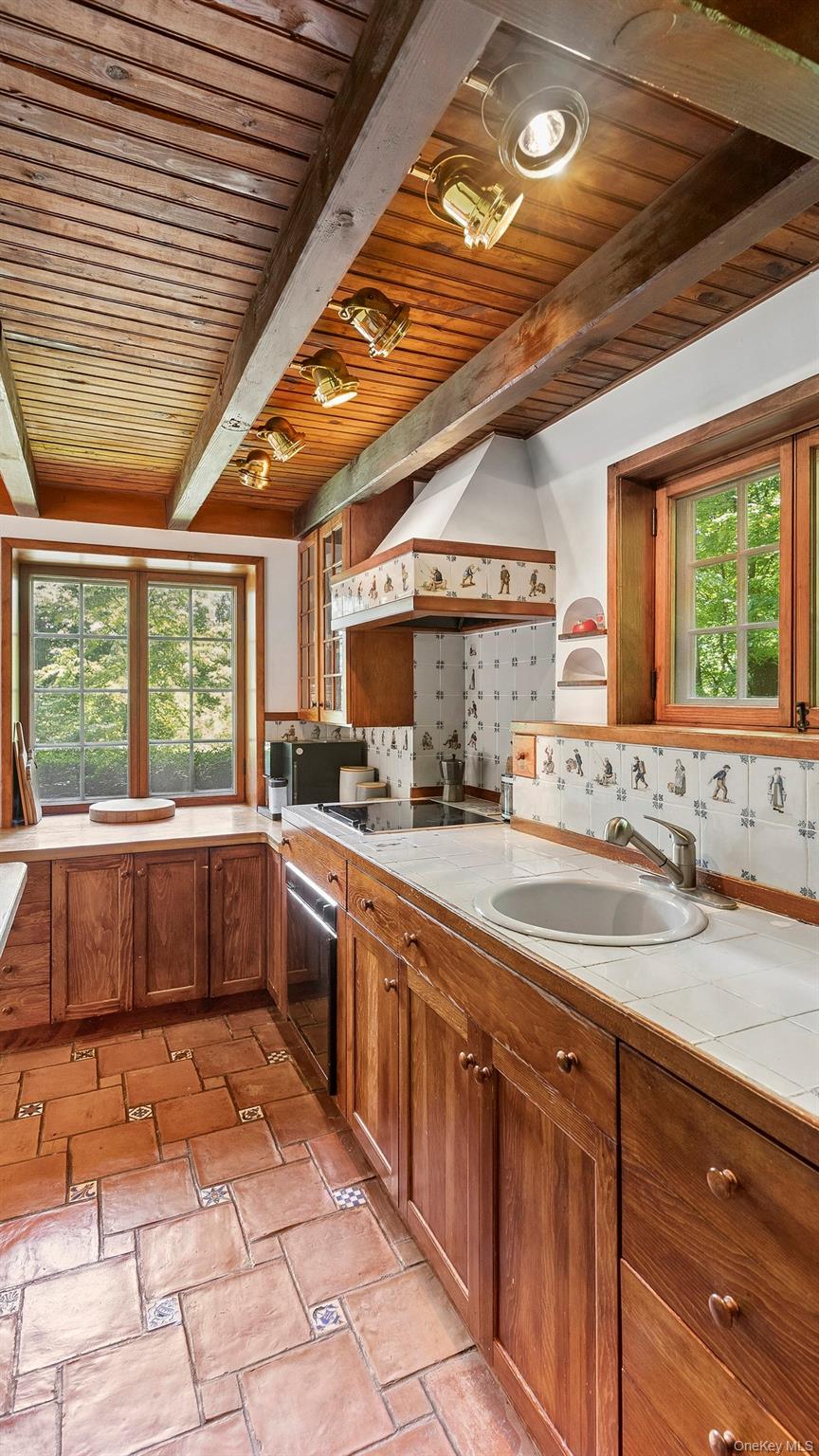 678 Golf Ridge Road Property Photo 12