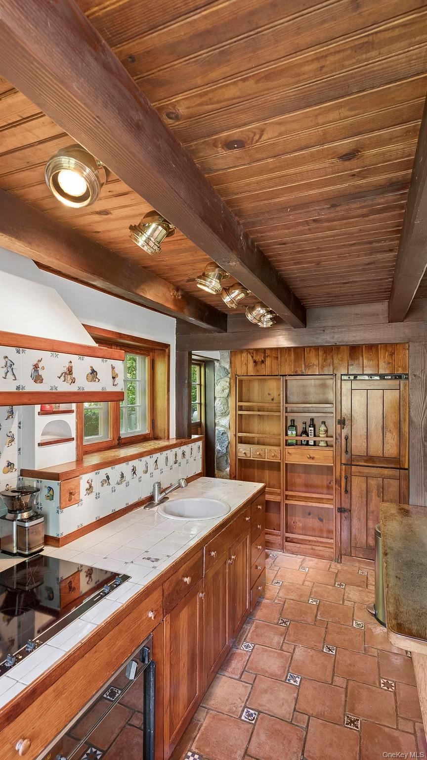 678 Golf Ridge Road Property Photo 13