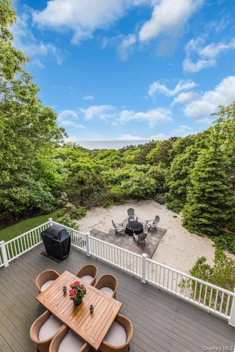 3645 Soundview Avenue Property Photo 25