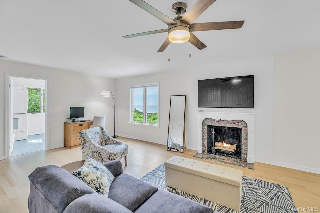 3645 Soundview Avenue Property Photo 28