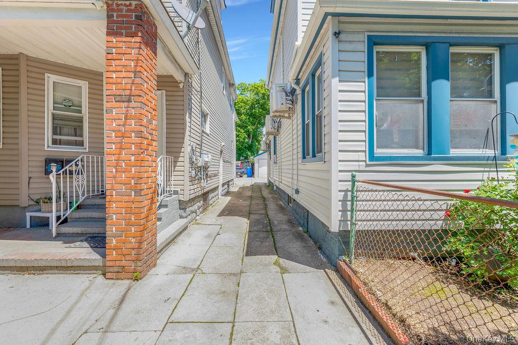 105-23 Remington Street Property Photo 2