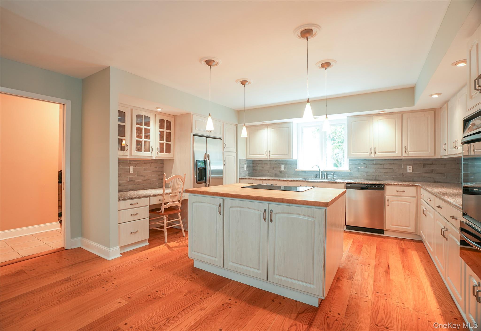 22 Peters Lane Property Photo 11