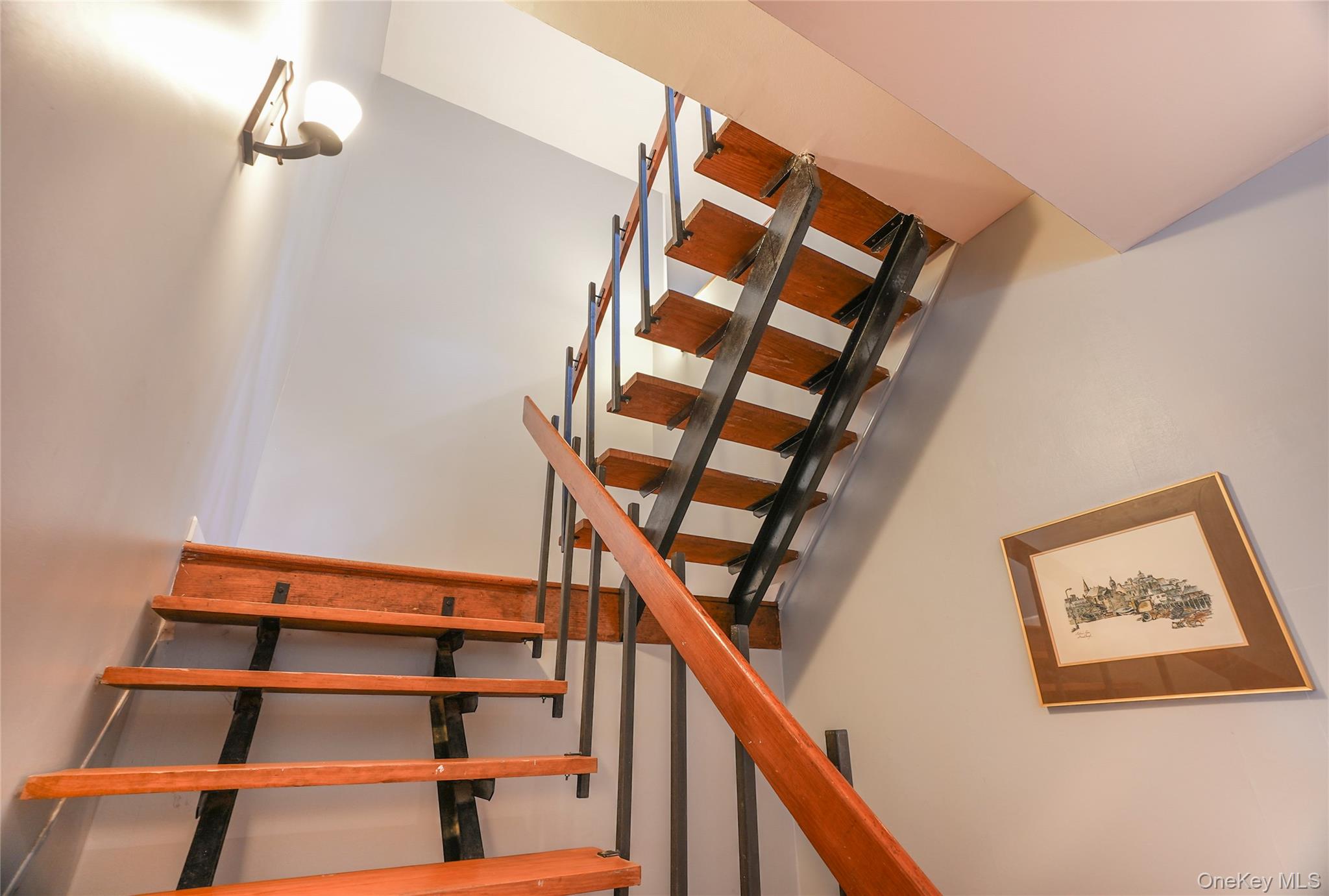22 Peters Lane Property Photo 25