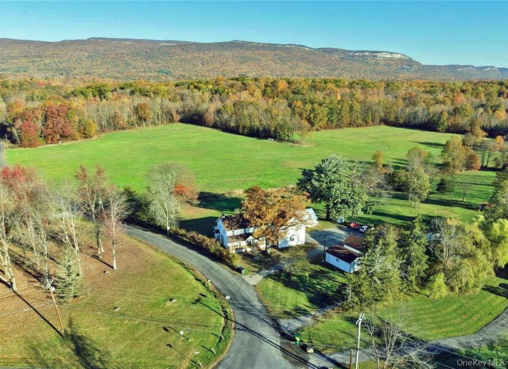 4 Low Road Property Photo 1