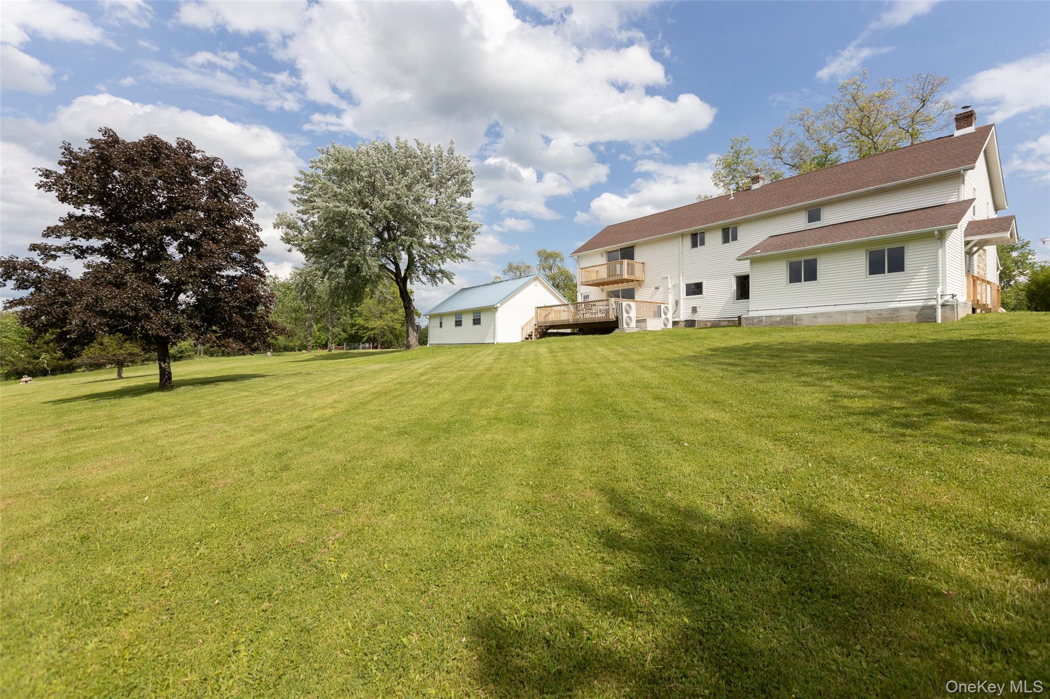 4 Low Road Property Photo 2