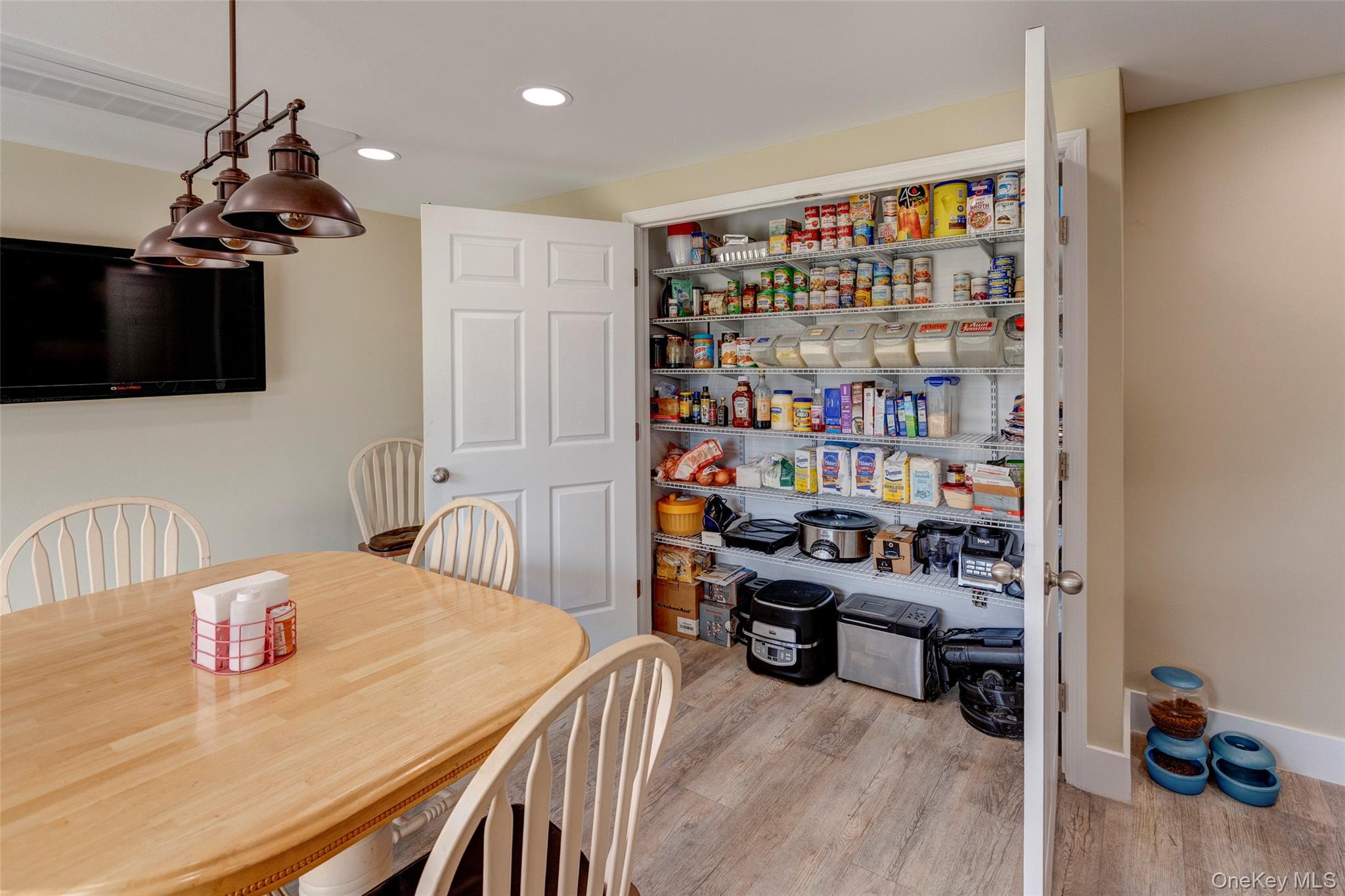 4 Low Road Property Photo 16