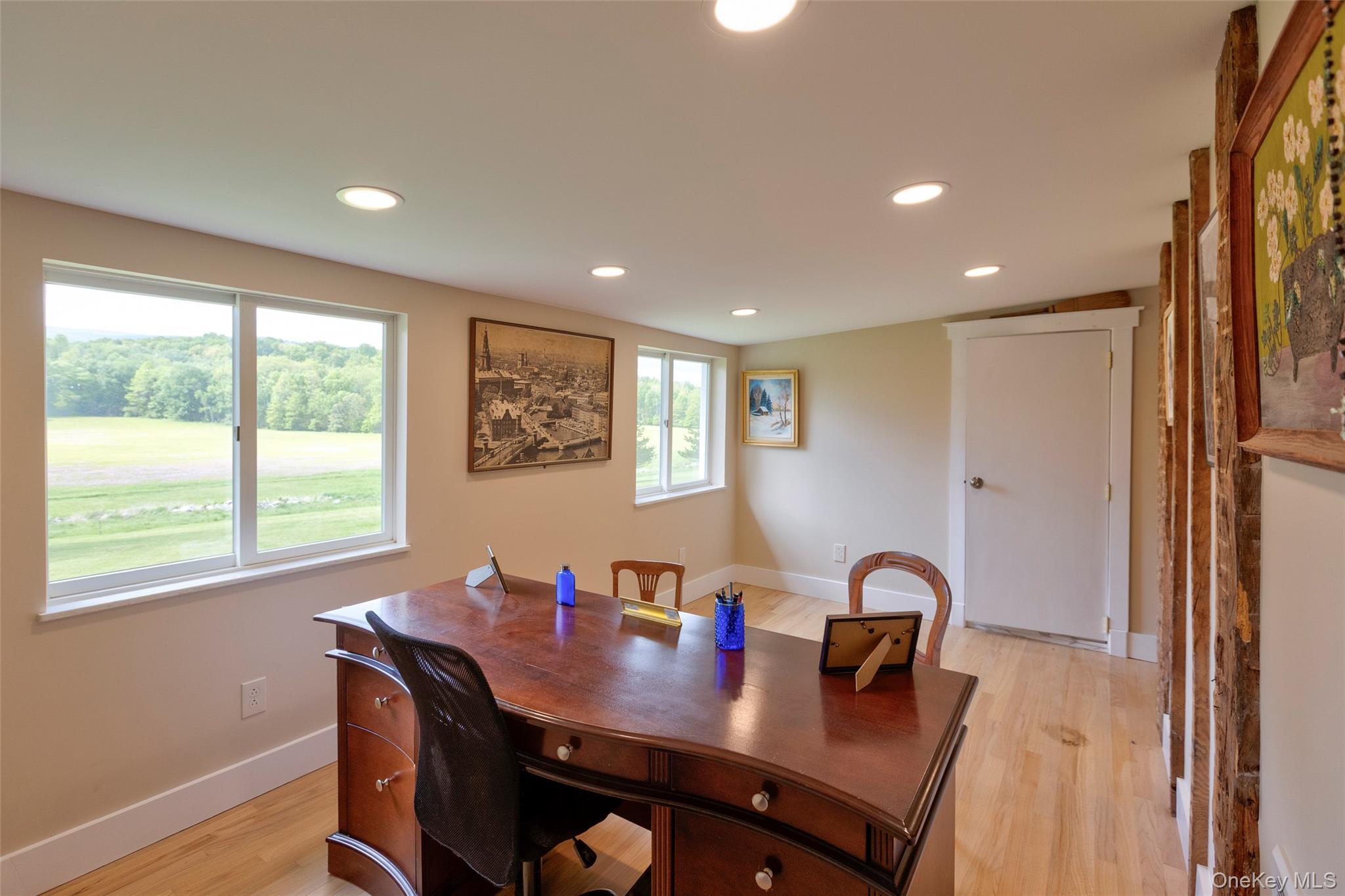 4 Low Road Property Photo 19