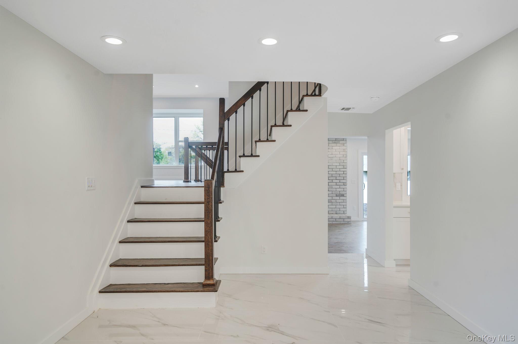 6 Barclay Drive Property Photo 9