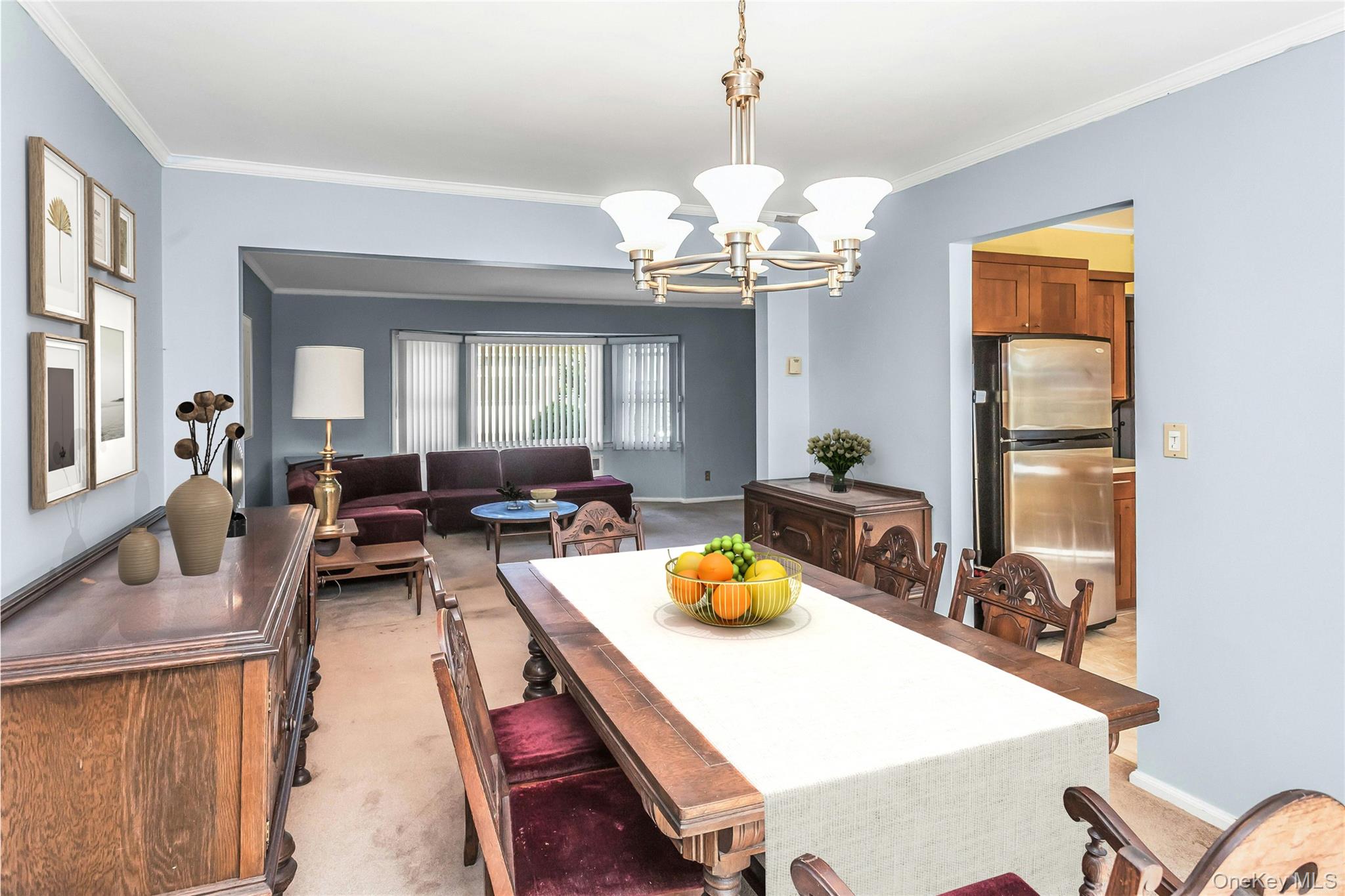 1812 Collins Street Property Photo 6