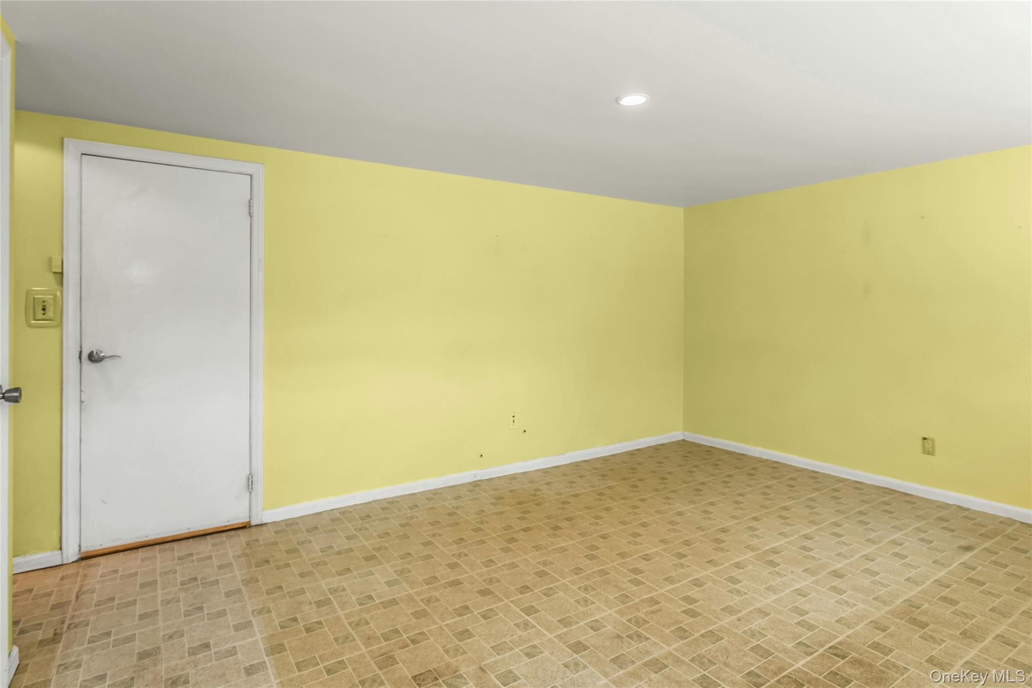 1812 Collins Street Property Photo 22