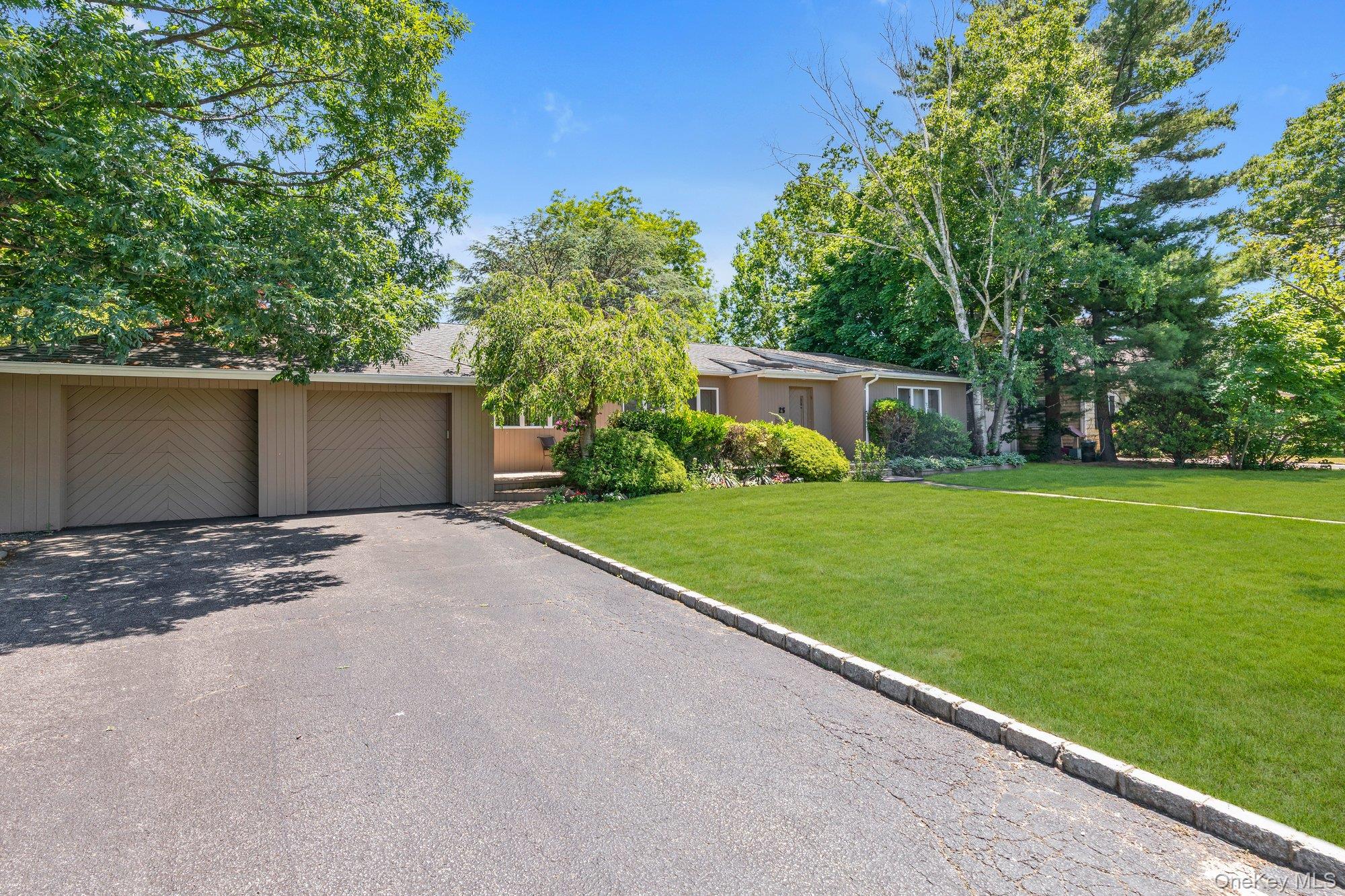 25 Linden Lane Property Photo 2