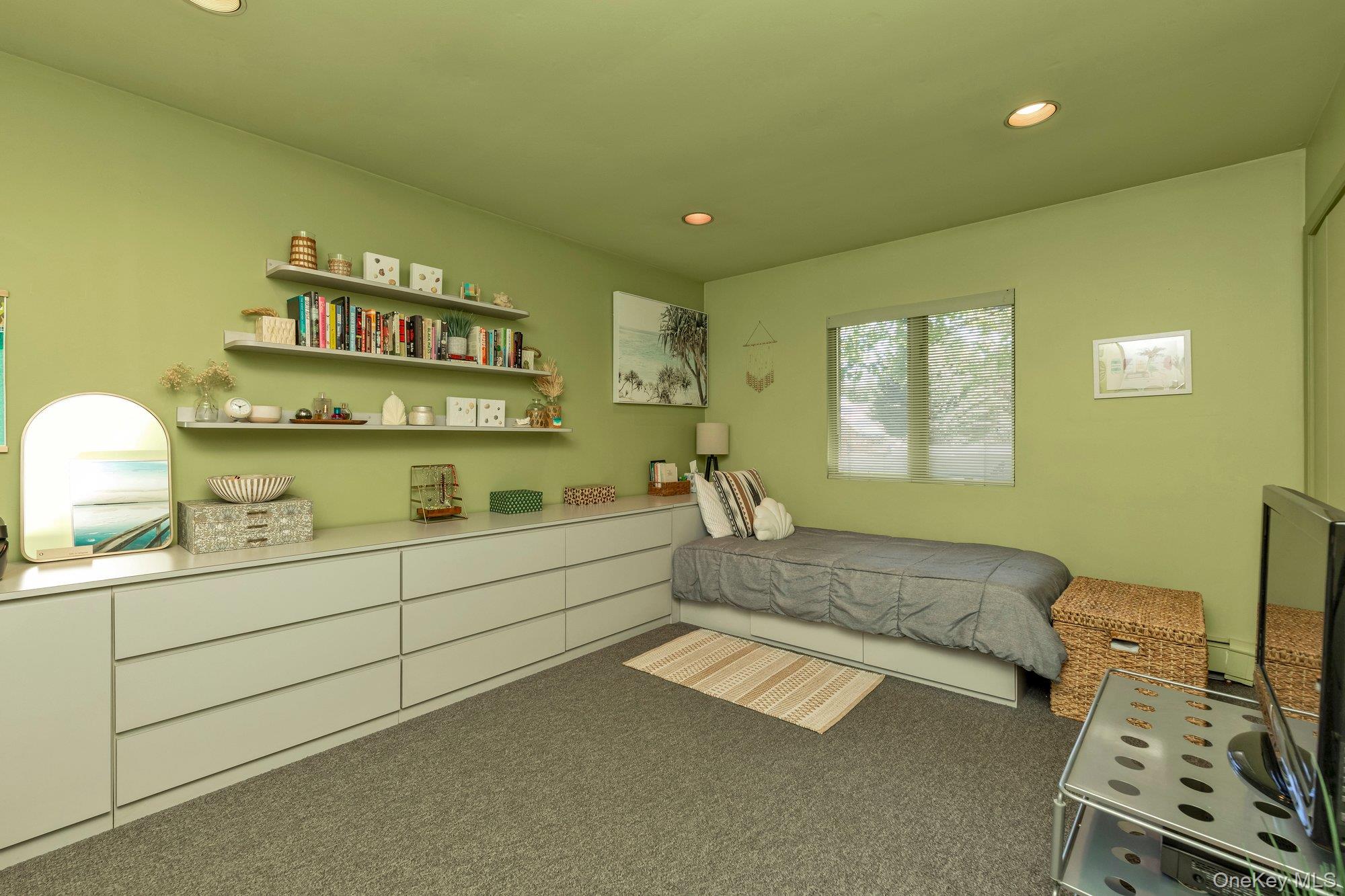 25 Linden Lane Property Photo 15