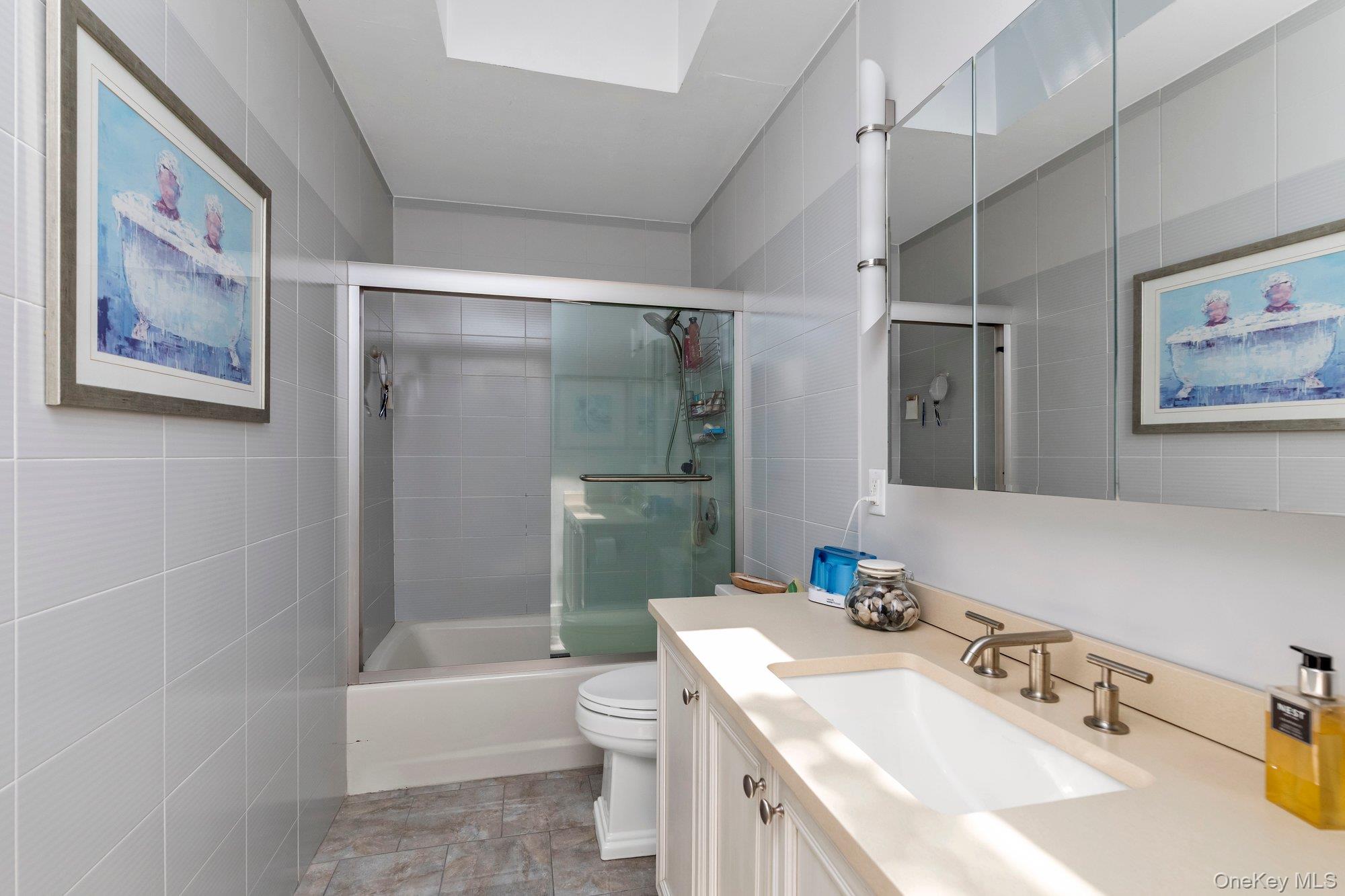 25 Linden Lane Property Photo 17