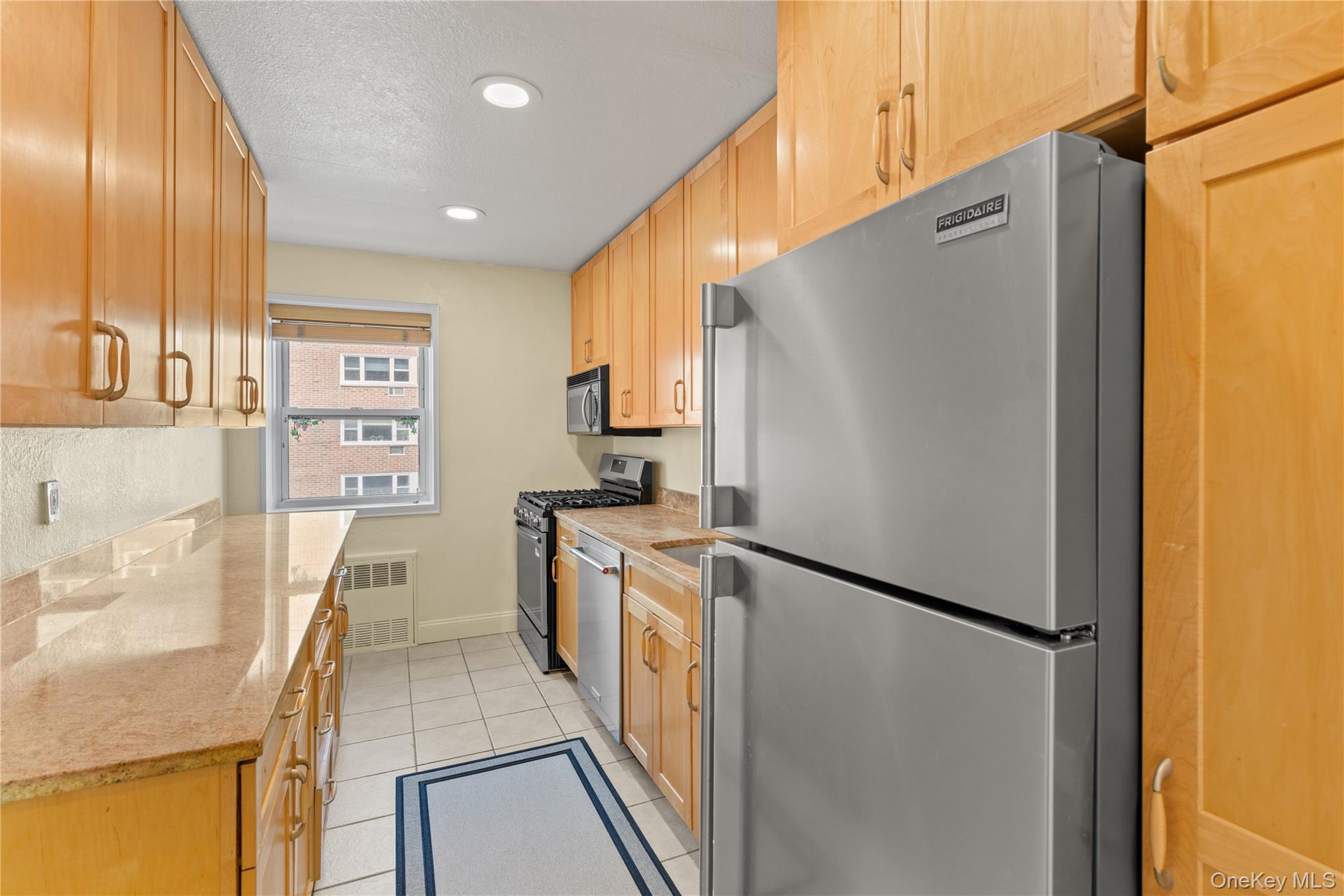750 Shore Road 2g Property Photo 7