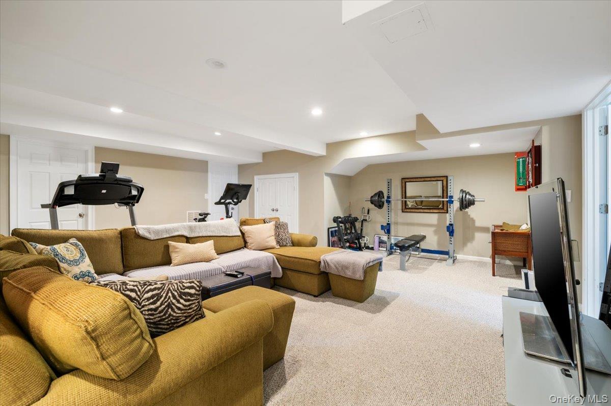 144 Cranberry Court Property Photo 31