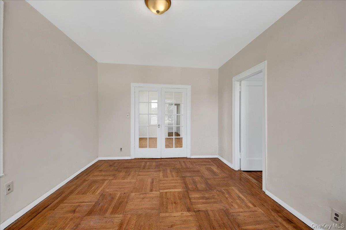 1032 Metcalf Avenue Property Photo 6