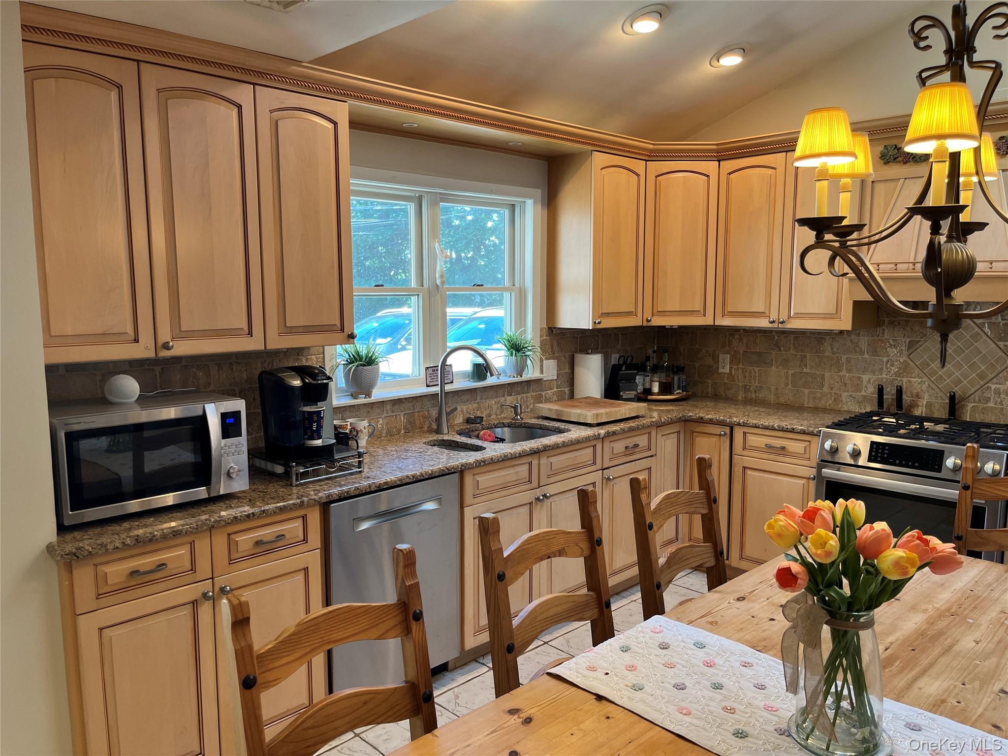 8 Highland Avenue Property Photo 8