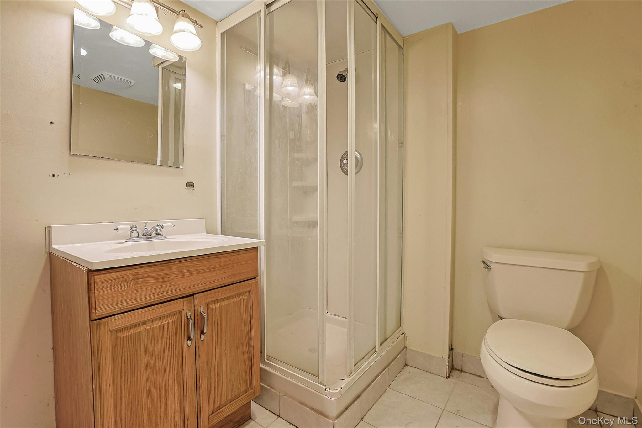 8 Edgewater Lane Property Photo 30