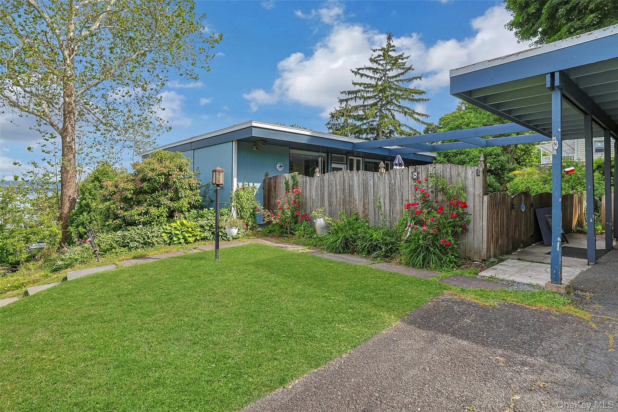 8 Edgewater Lane Property Photo 38