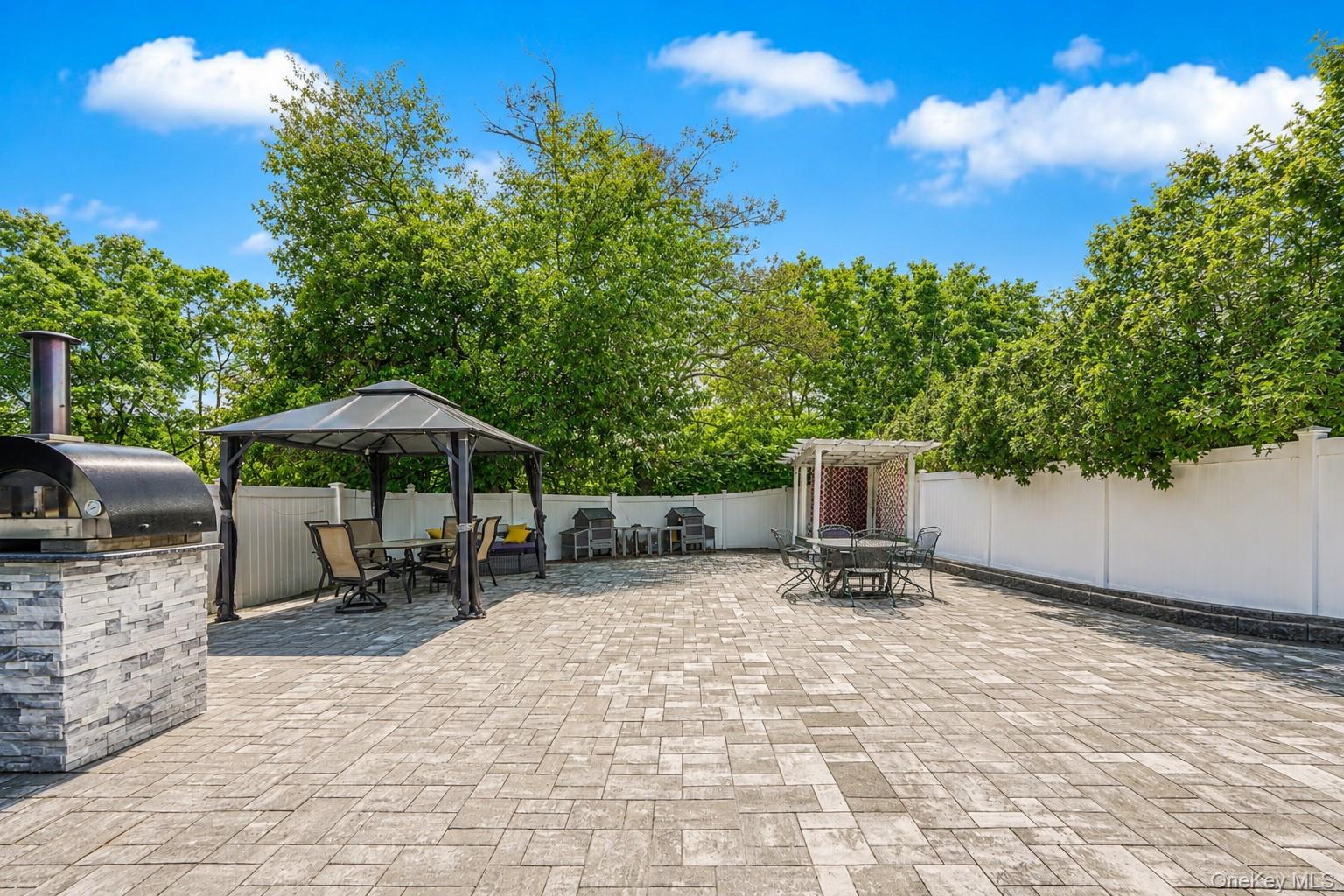 28 Weiner Street Property Photo 1
