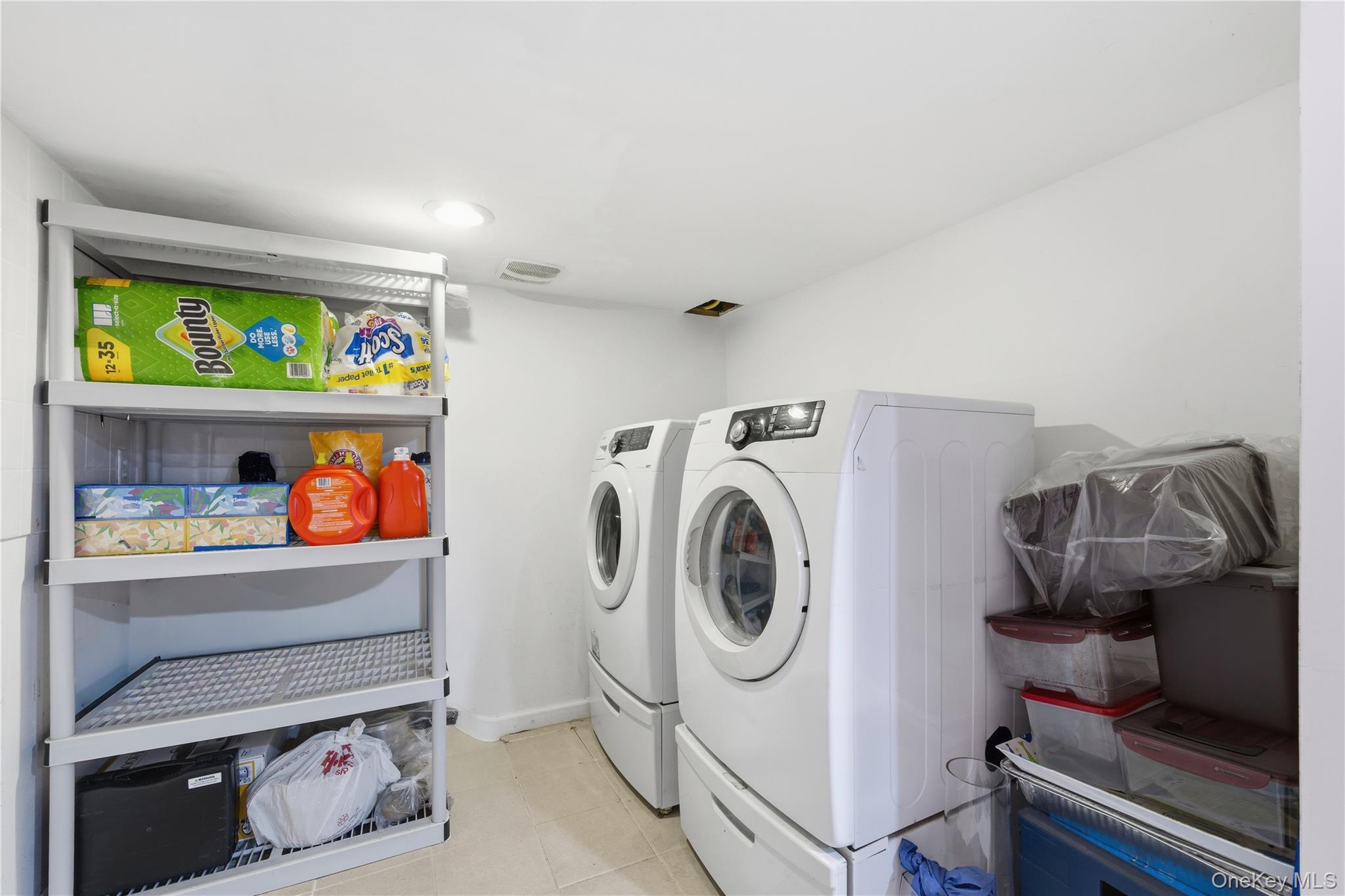 206-59 46th Avenue Property Photo 12