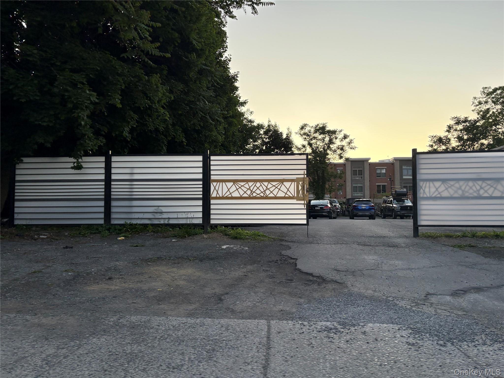 15 N White Street Property Photo 12